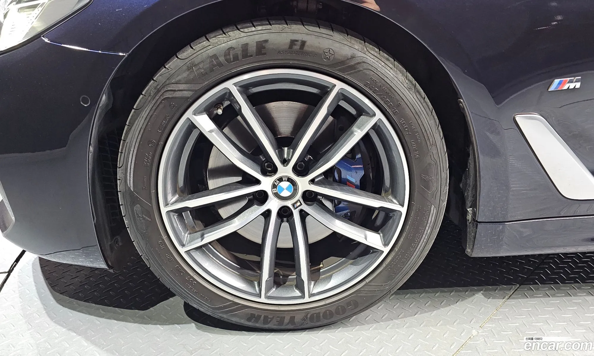 BMW 5 Series G30 520I M Sports - фотография 4824557