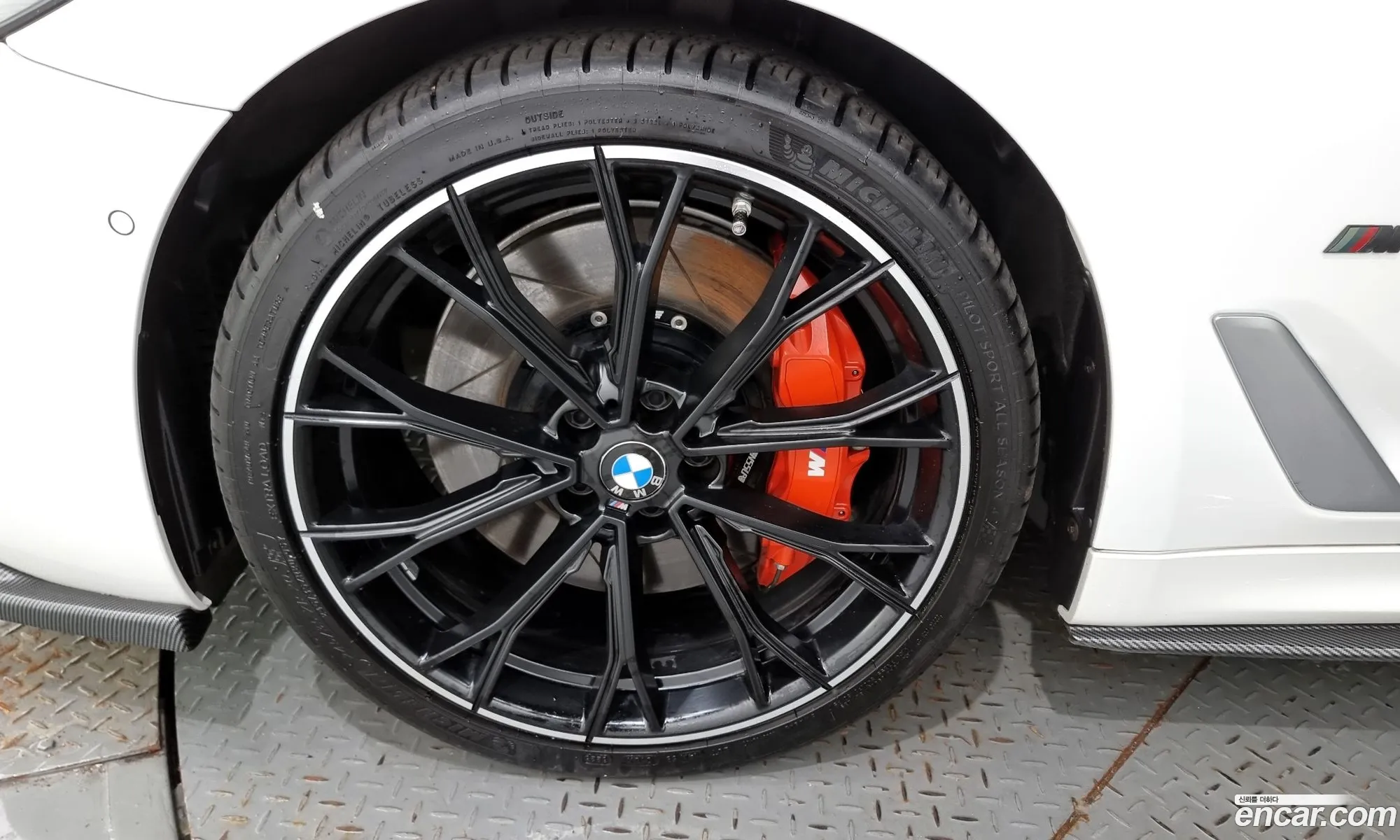 BMW 5 Series G30 530I xDrive M Sports - фотография 6160863