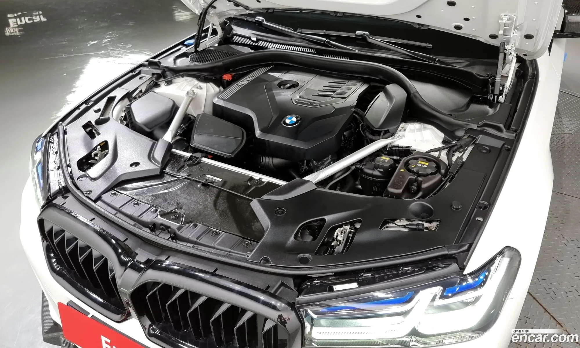 BMW 5 Series G30 530I xDrive M Sports - фотография 6160864
