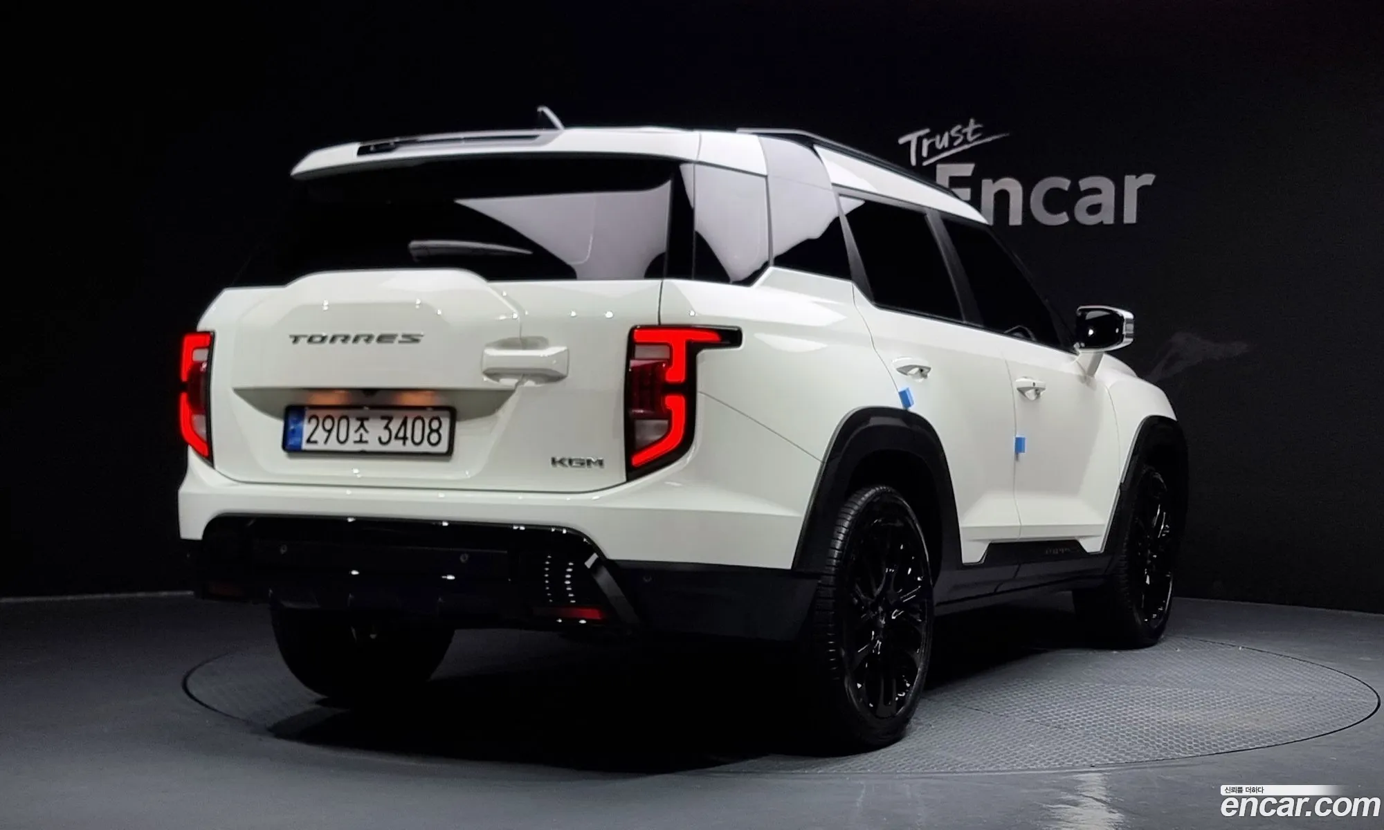 Kg Mobility Ssangyong Torres Gasoline 15 2Wd Black Edition - фотография 7078445