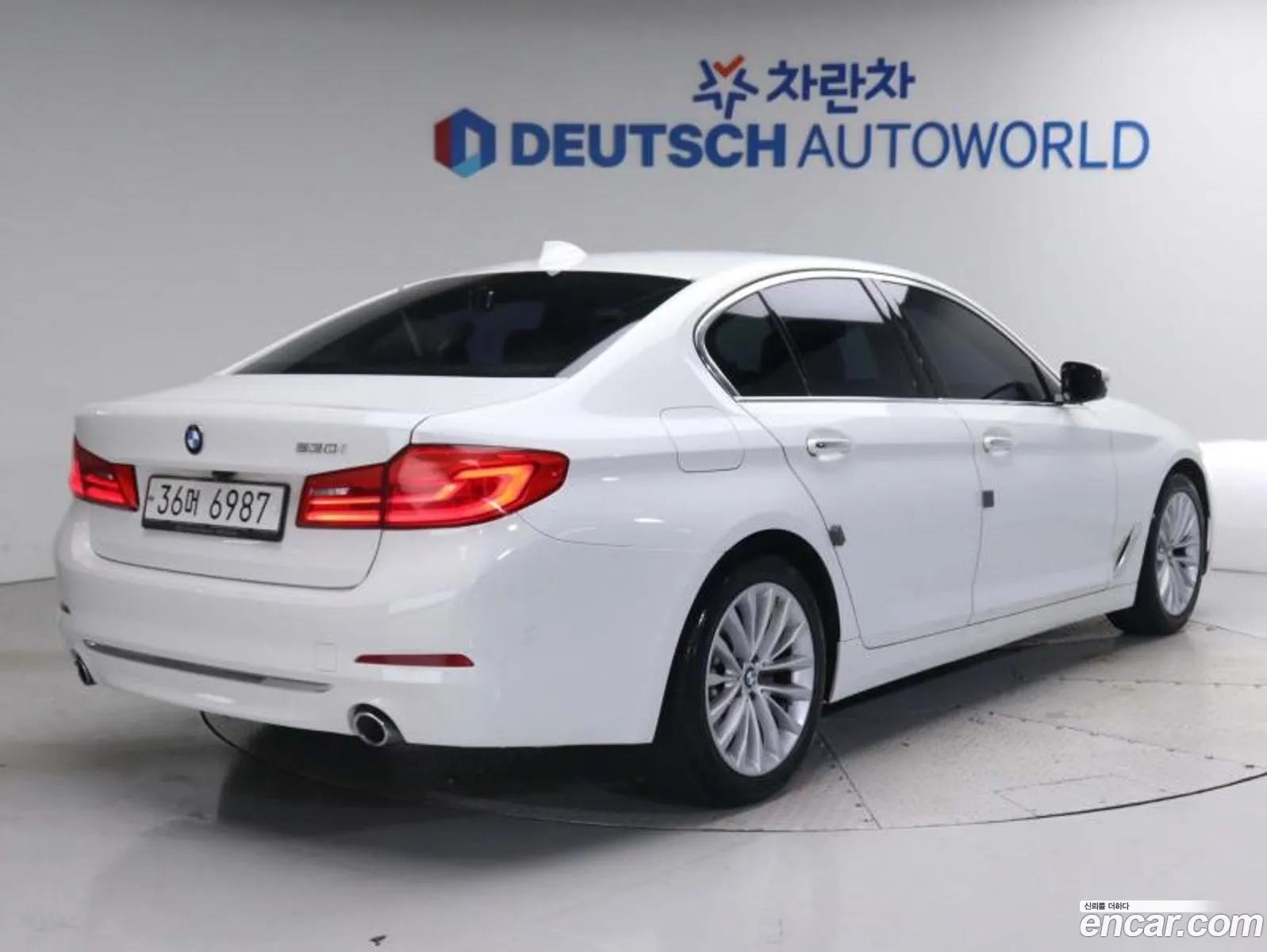 BMW 5 Series G30 530I Luxury Plus - фотография 7393053