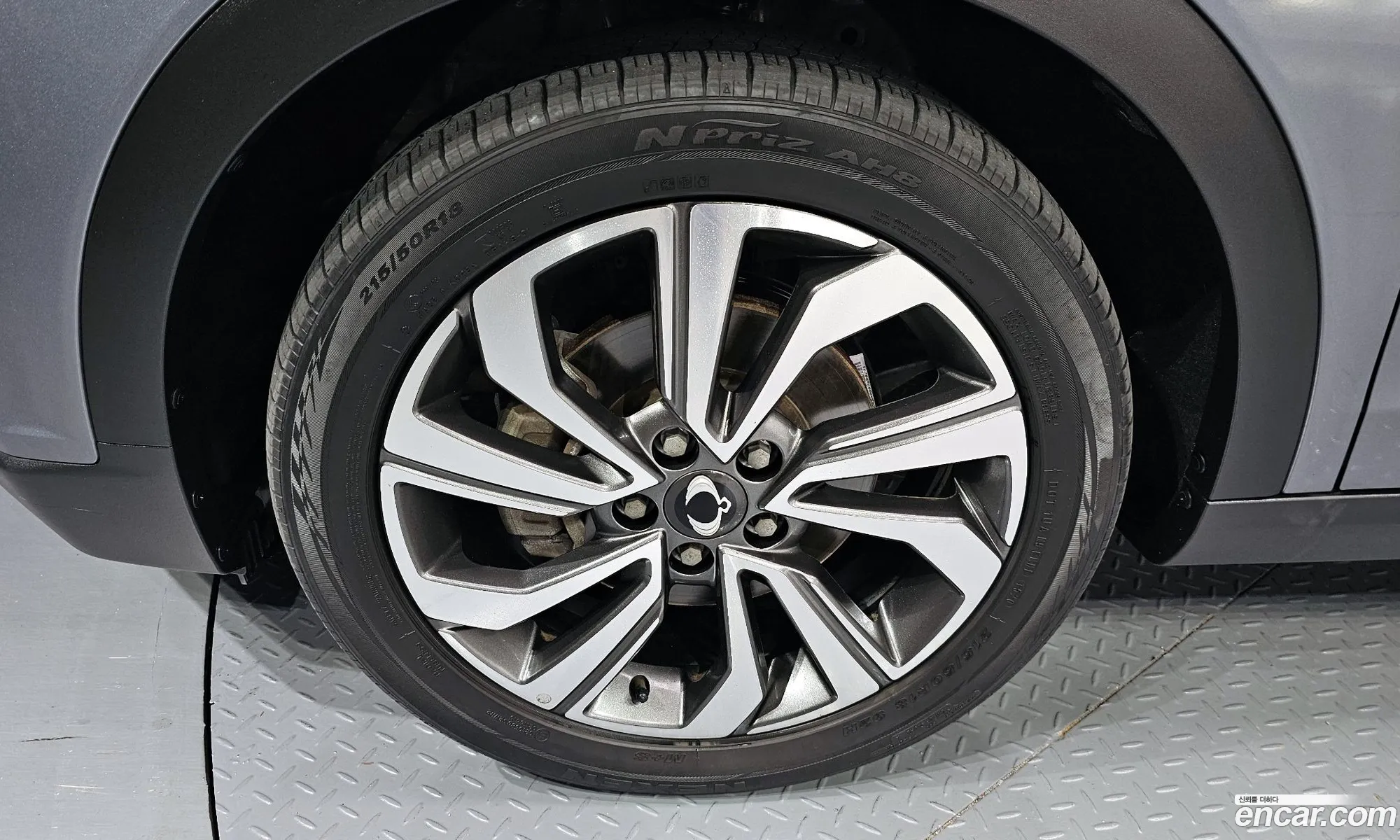 Kg Mobility Ssangyong Very New Tivoli Gasoline 15 2Wd Limited Edition - фотография 7155926