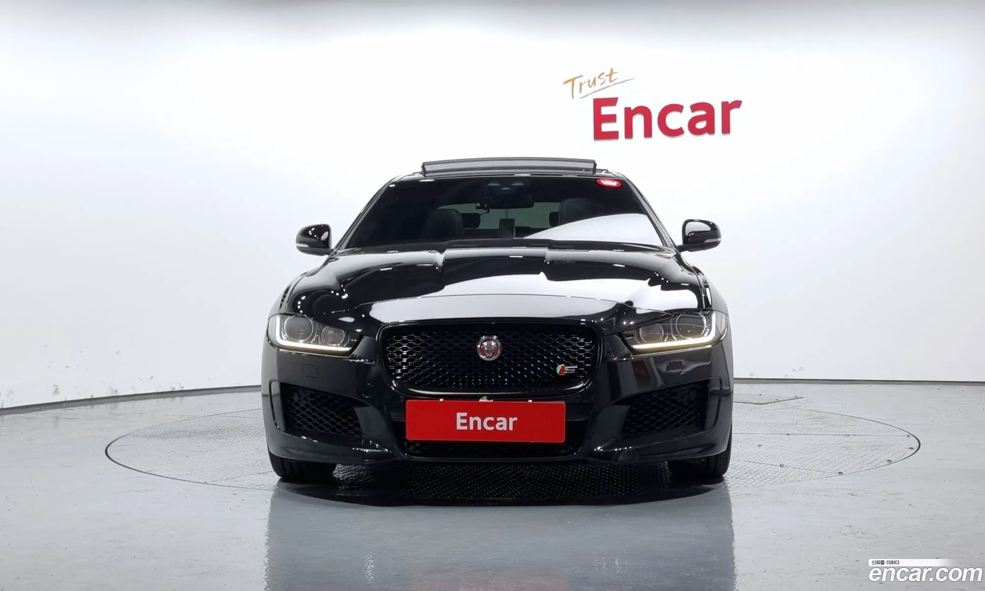 Jaguar Xe 30 Sc S - фотография 3904184
