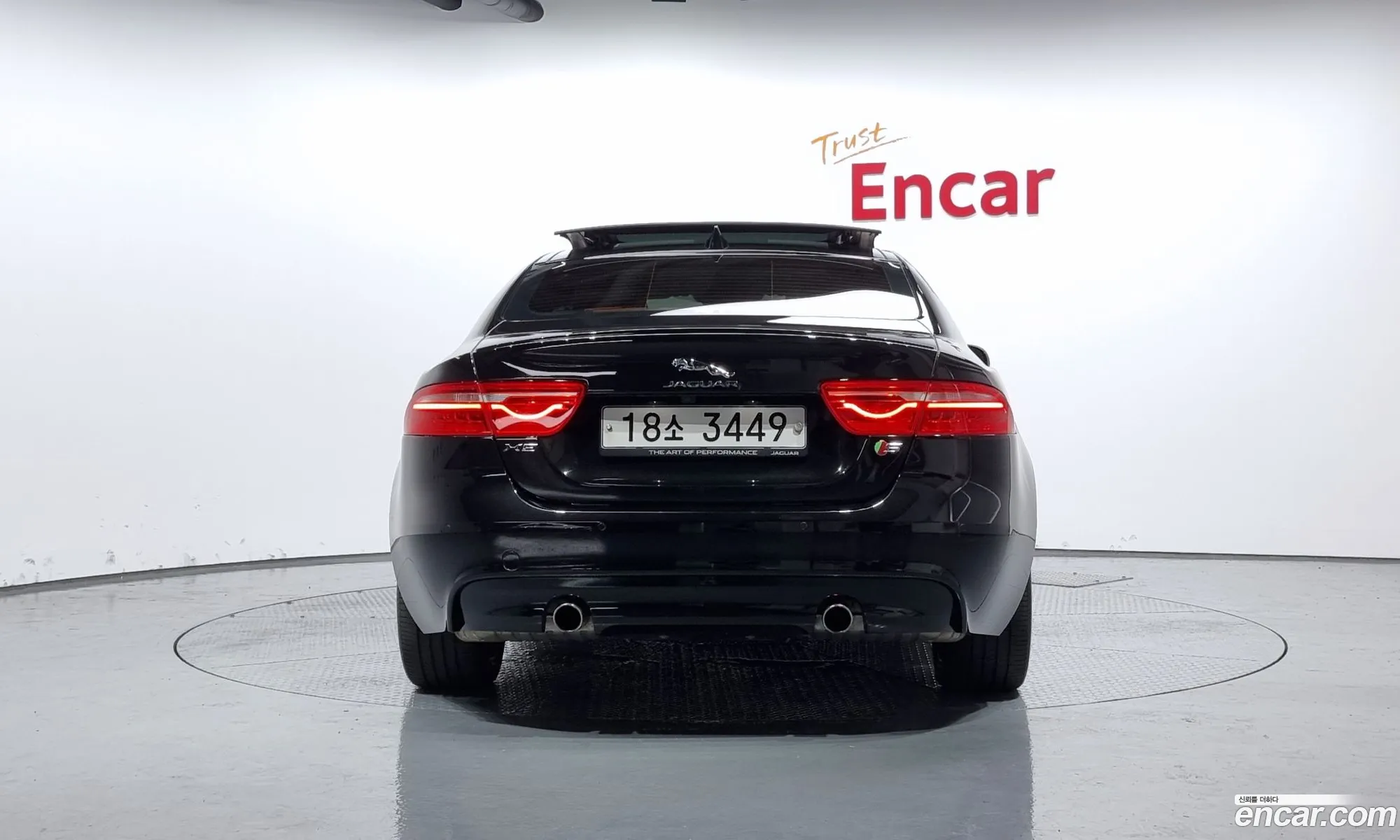 Jaguar Xe 30 Sc S - фотография 3904185