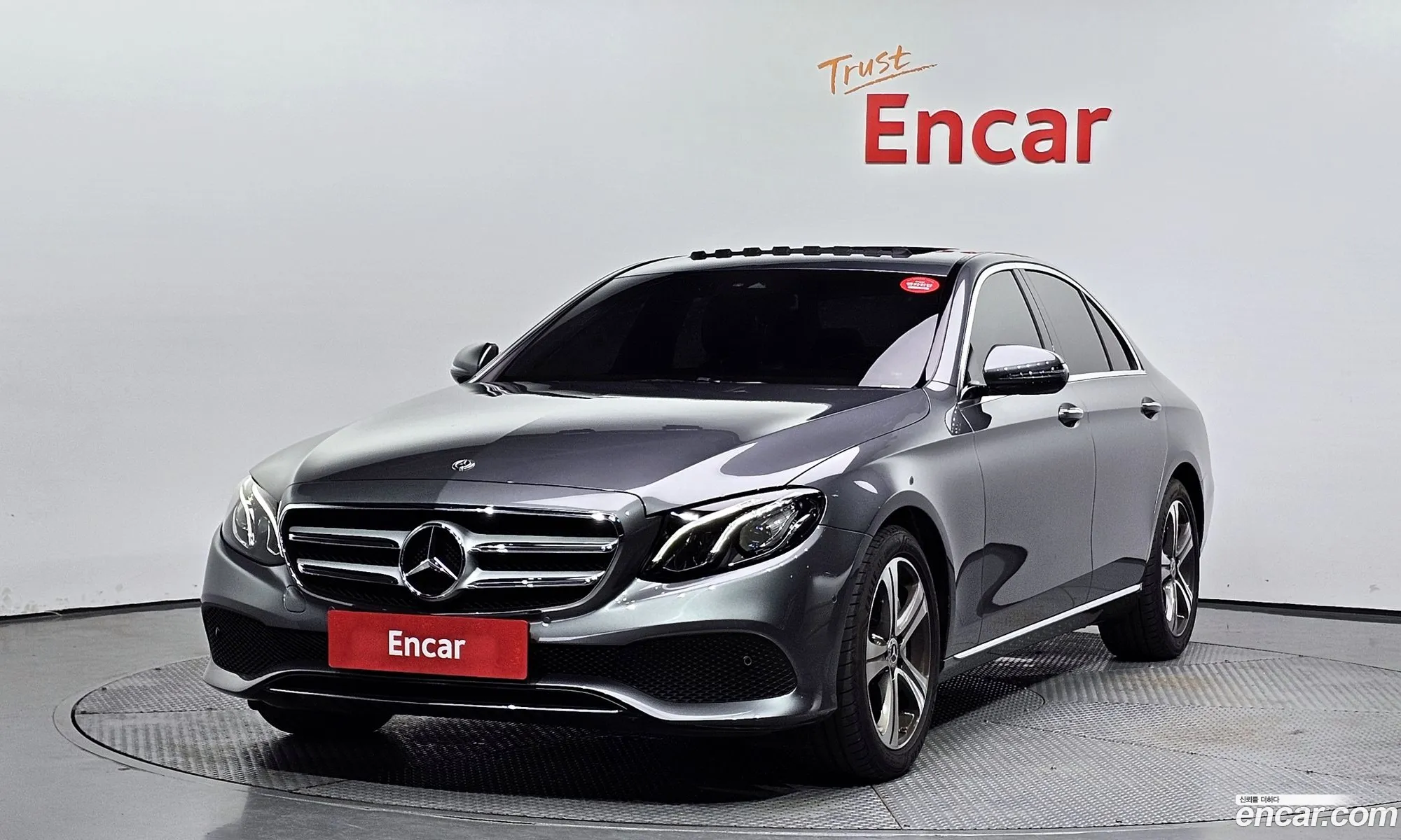 Mercedes E-Class W213 E300 Avantgarde - фотография 19765828