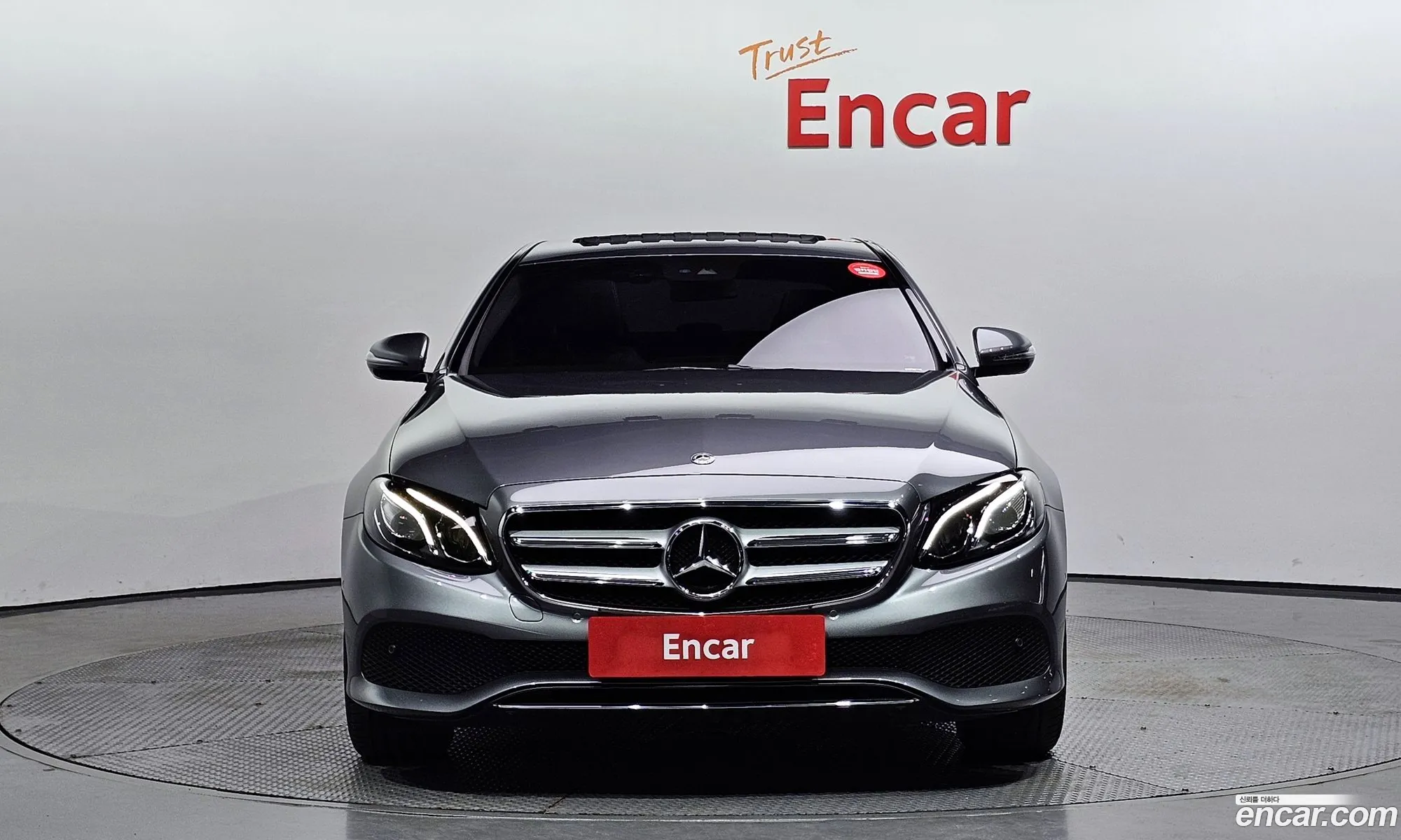 Mercedes E-Class W213 E300 Avantgarde - фотография 19765830