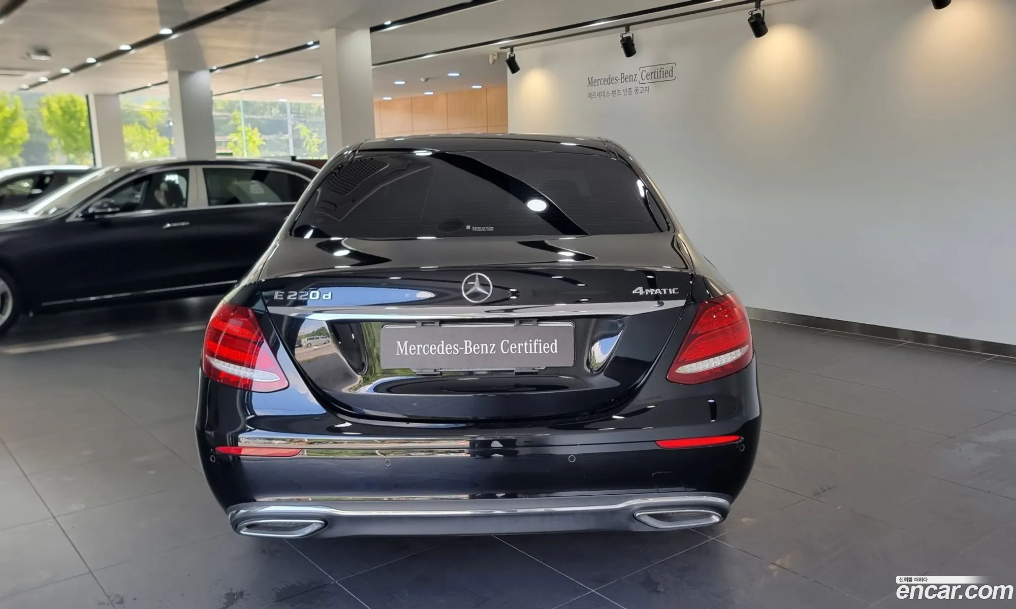 Benz E-Class W213 E220D 4Matic Exclusive - фотография 19501040