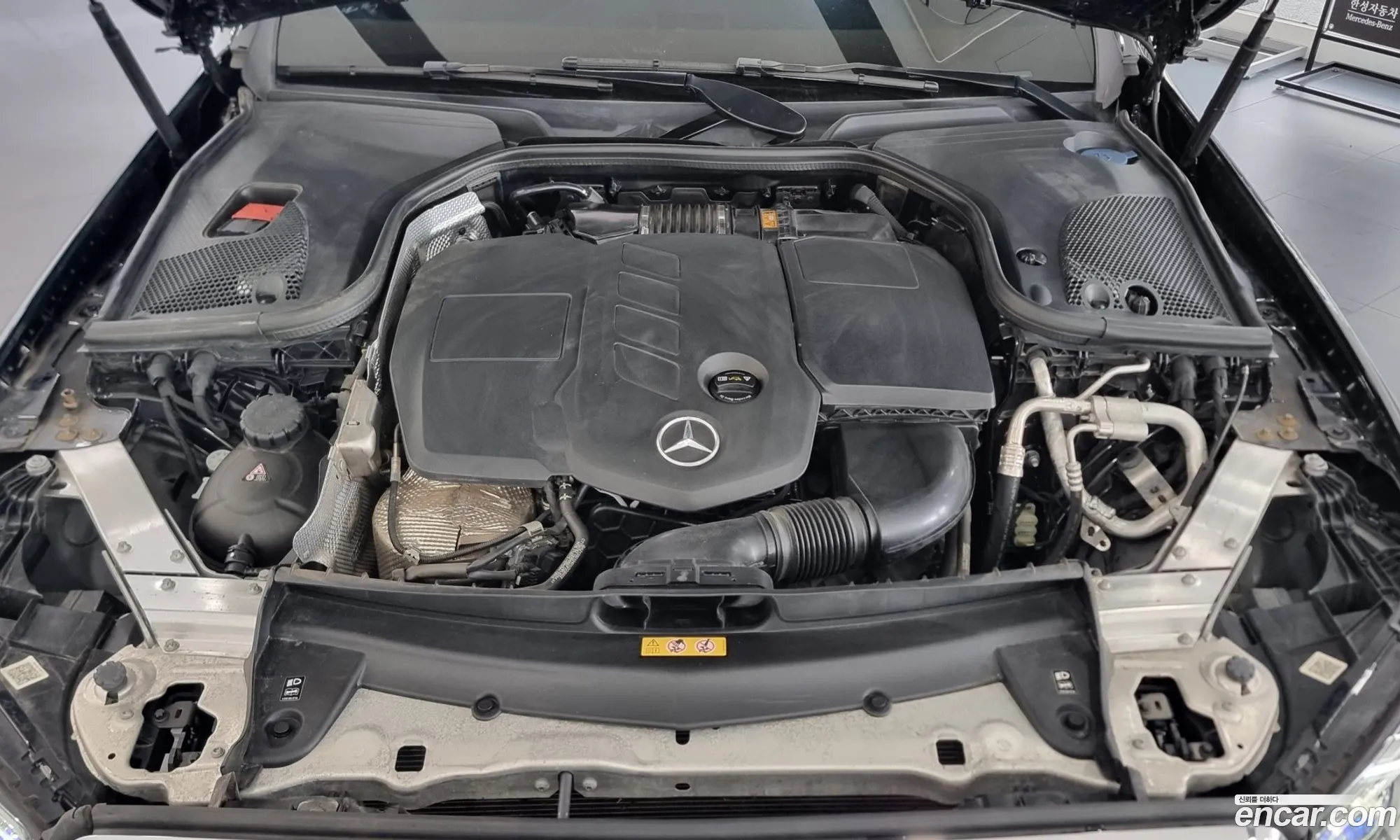 Benz E-Class W213 E220D 4Matic Exclusive - фотография 19501042