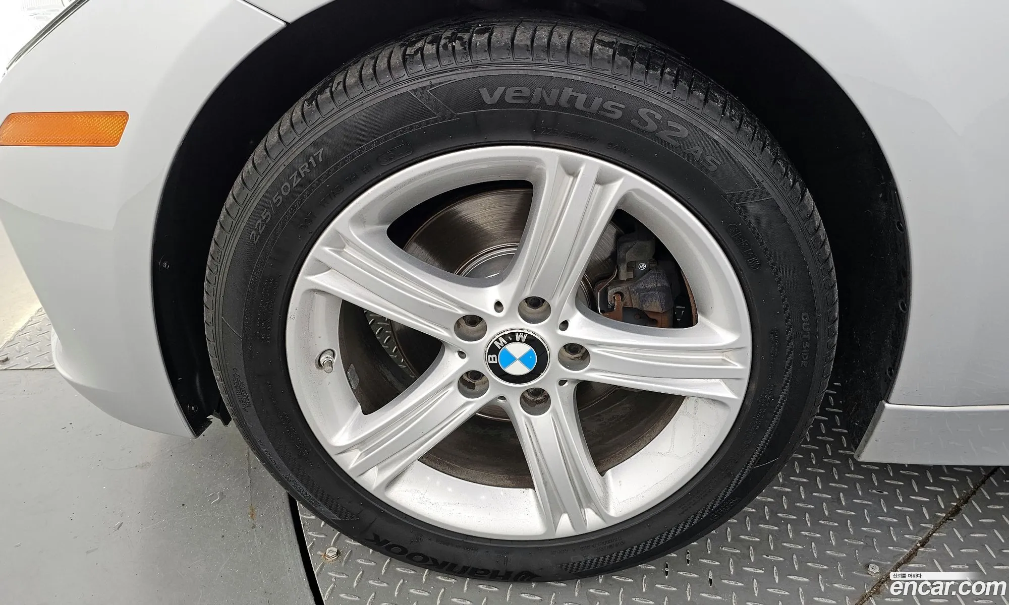 BMW 3 Series F30 320D xDrive - фотография 12497121