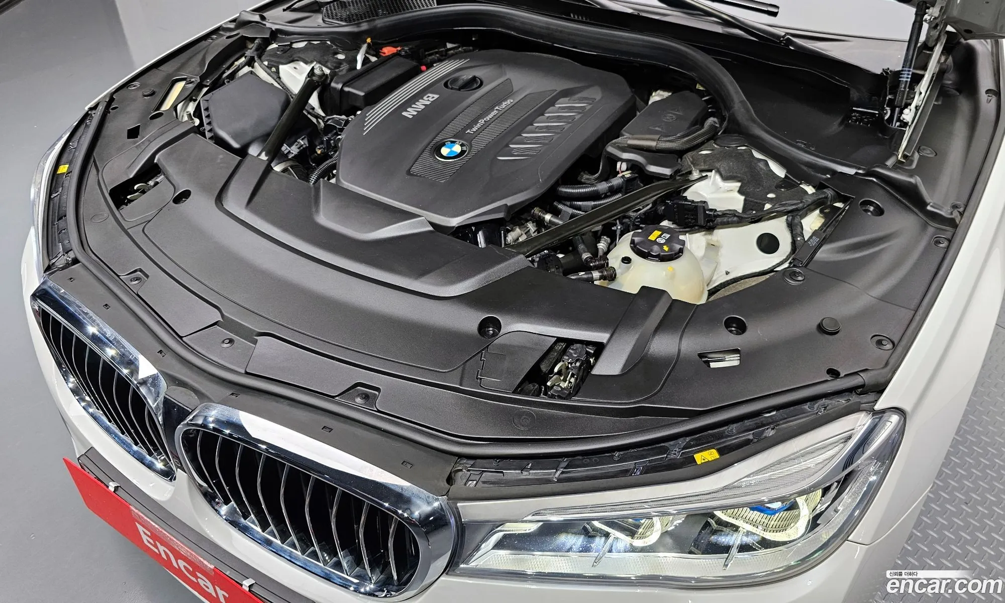 BMW 7 Series G11 740D xDrive M Sports - фотография 5943636