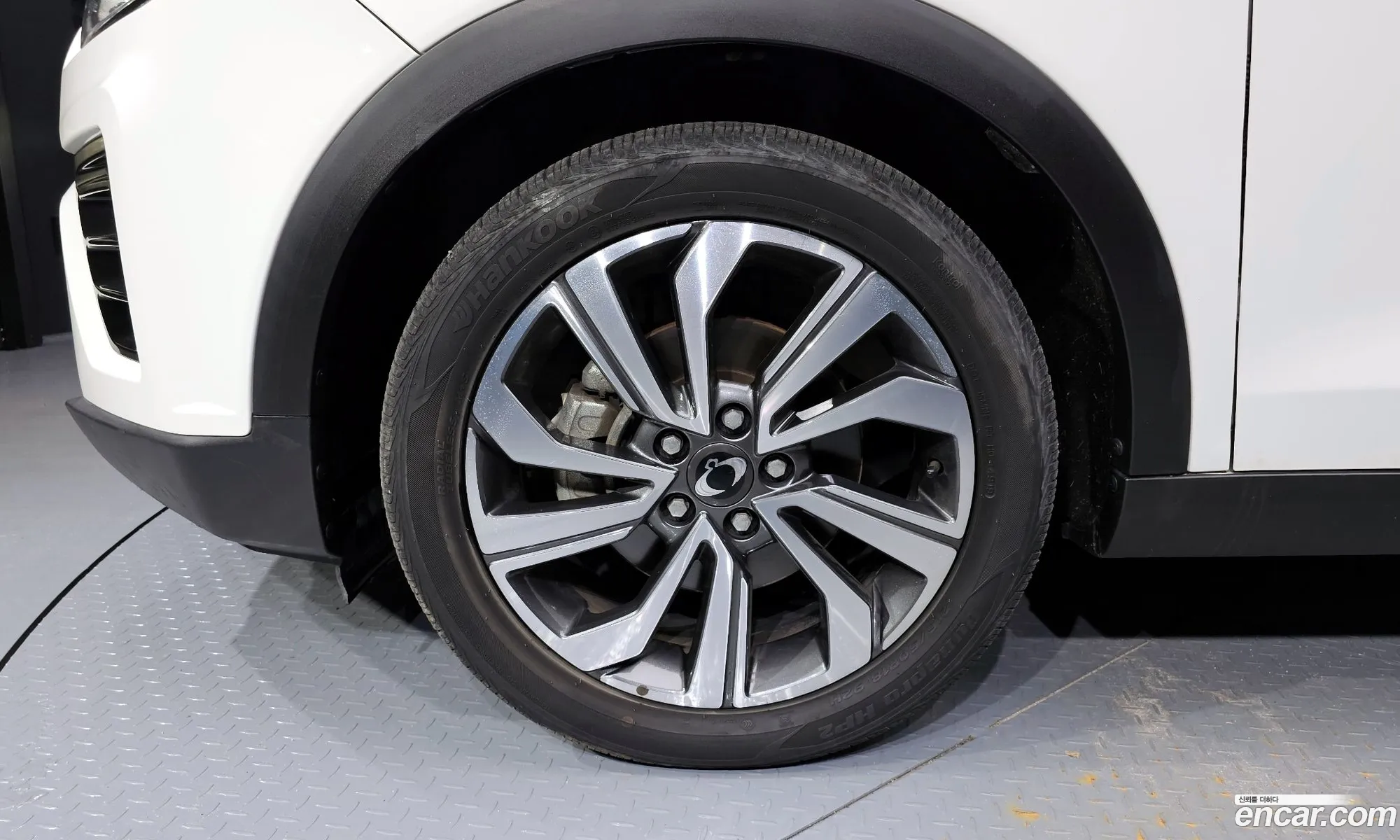 Kg Mobility Ssangyong Very New Tivoli Gasoline 15 2Wd V5 - фотография 7396616