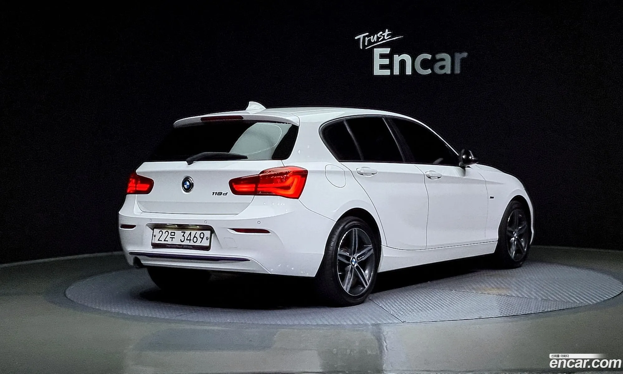 BMW 1 Series F20 118D Sports 5-Door - фотография 8150004