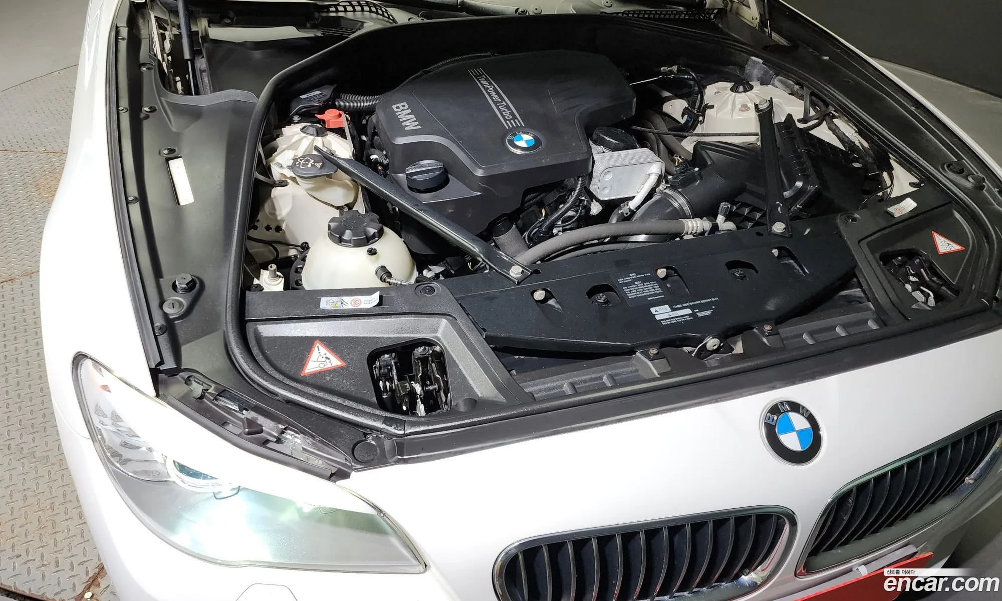 BMW 5 Series F10 528I M Sports - фотография 8146702