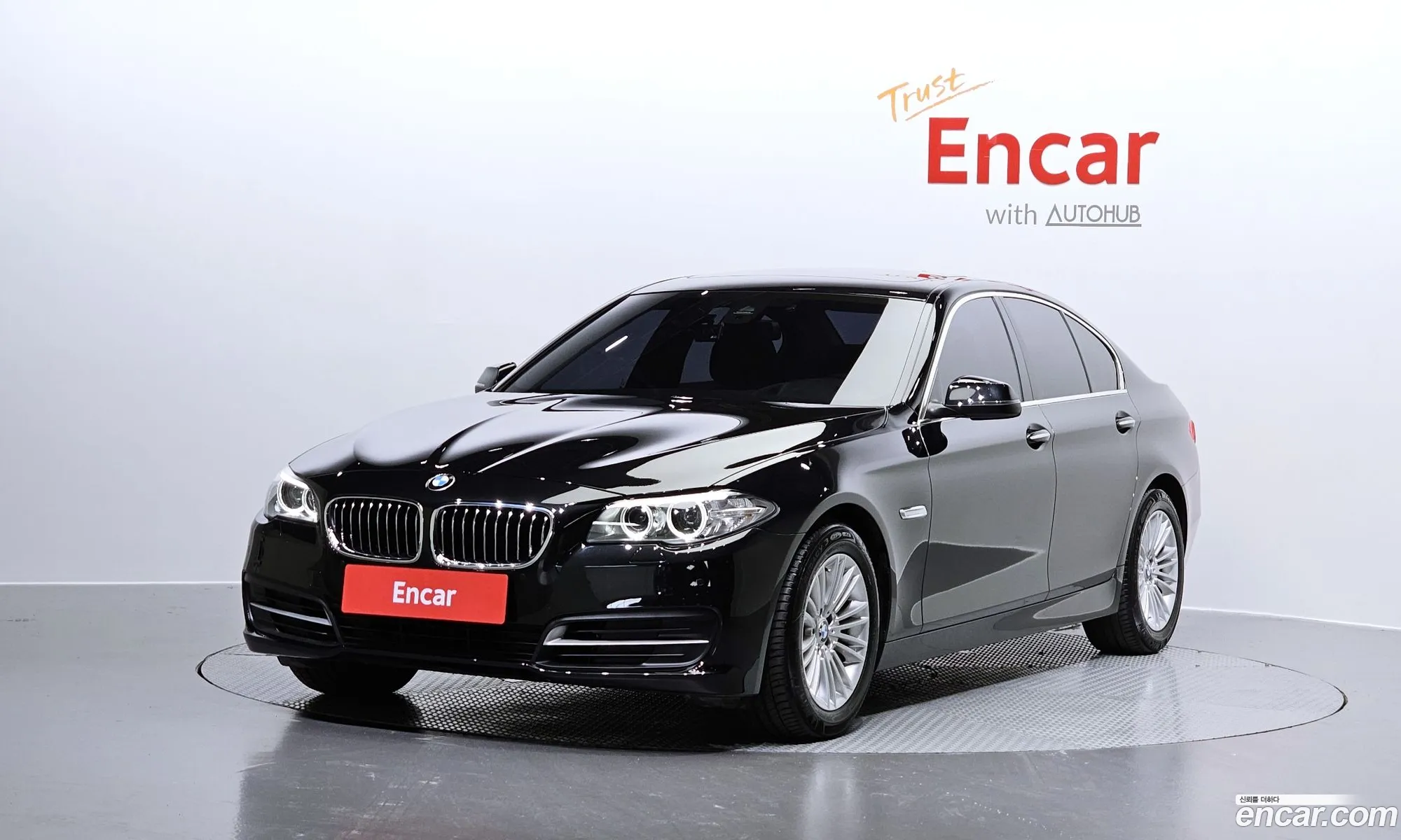 BMW 5 Series F10 520D - фотография 6311368