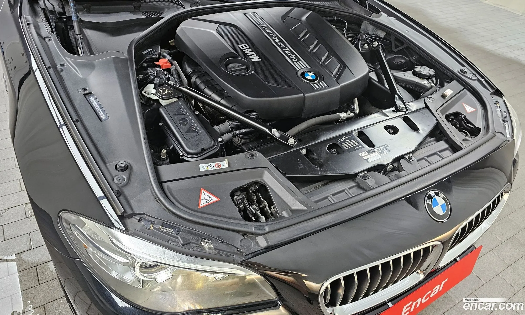 BMW 5 Series F10 520D - фотография 6311373