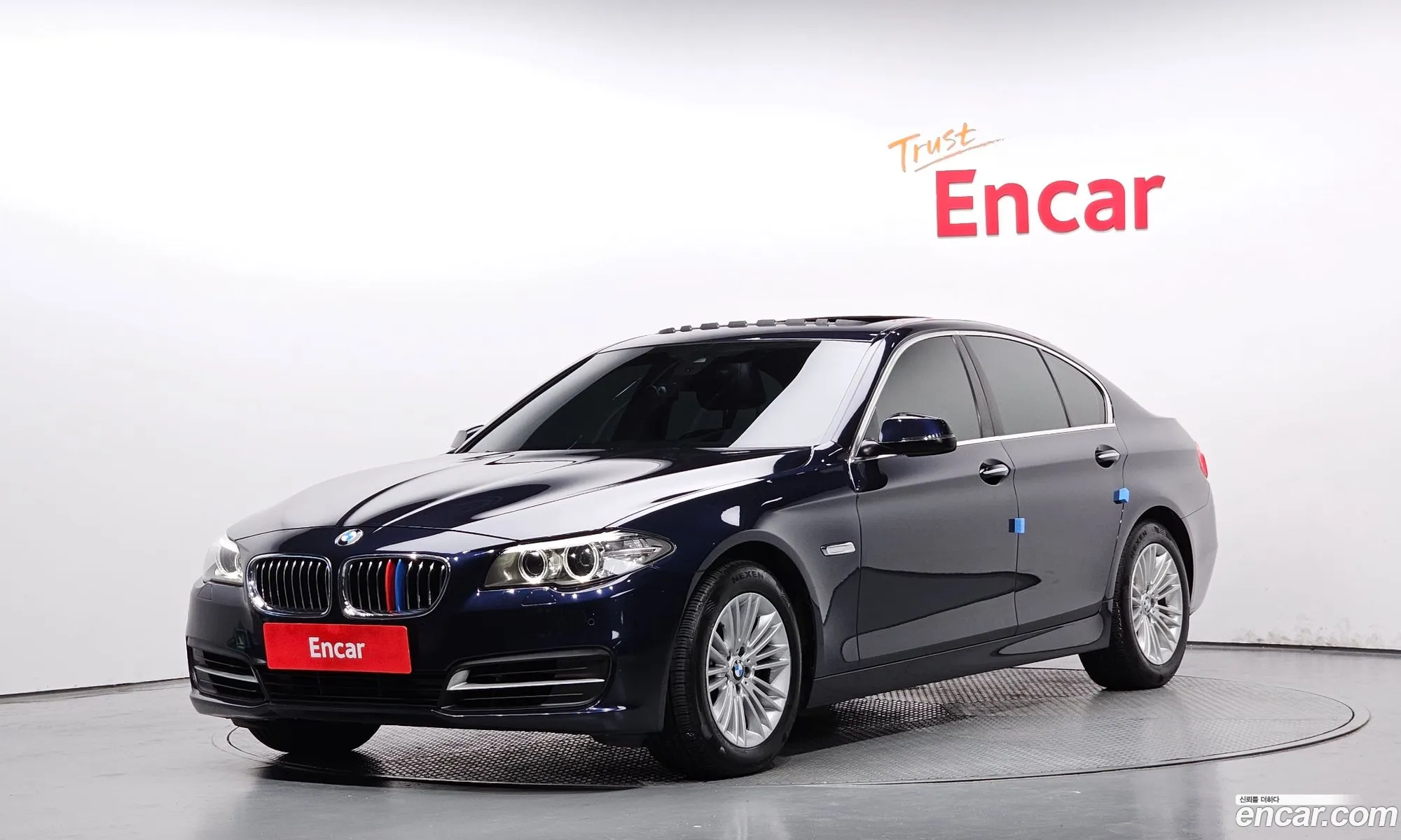 BMW 5 Series F10 520D - фотография 8146655