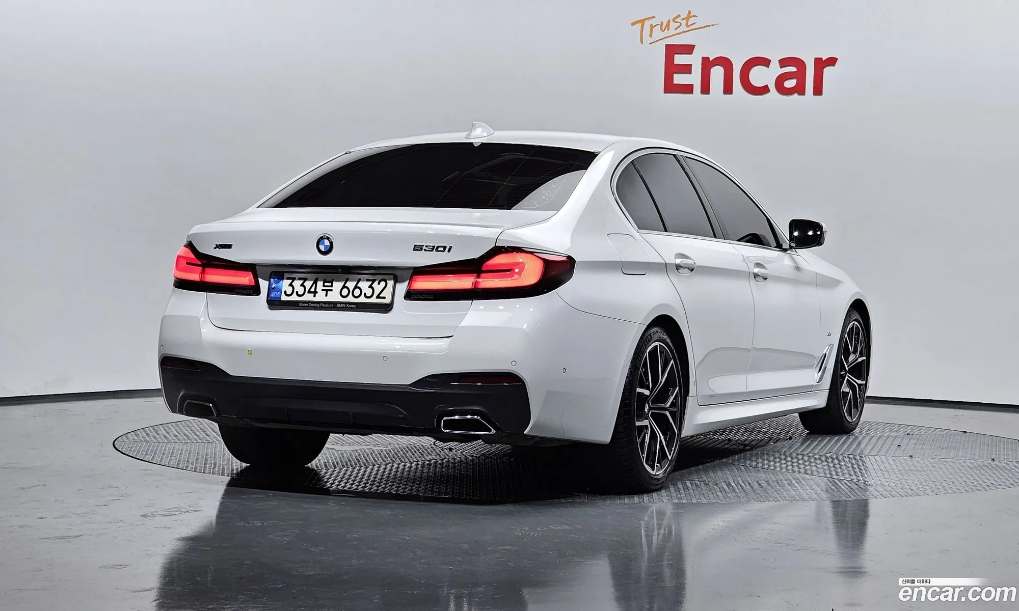 BMW 5 Series G30 530I xDrive M Sports - фотография 8146644