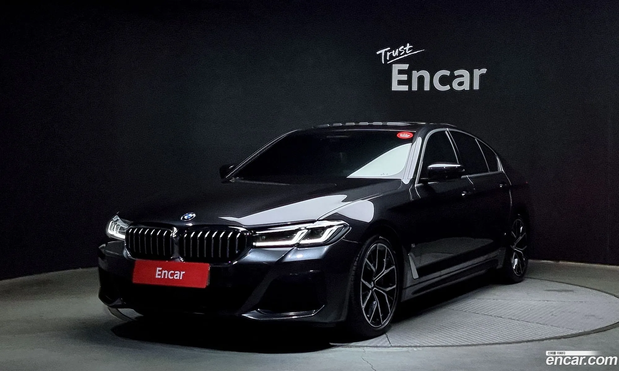 BMW 5 Series G30 530I xDrive M Sports - фотография 8047535