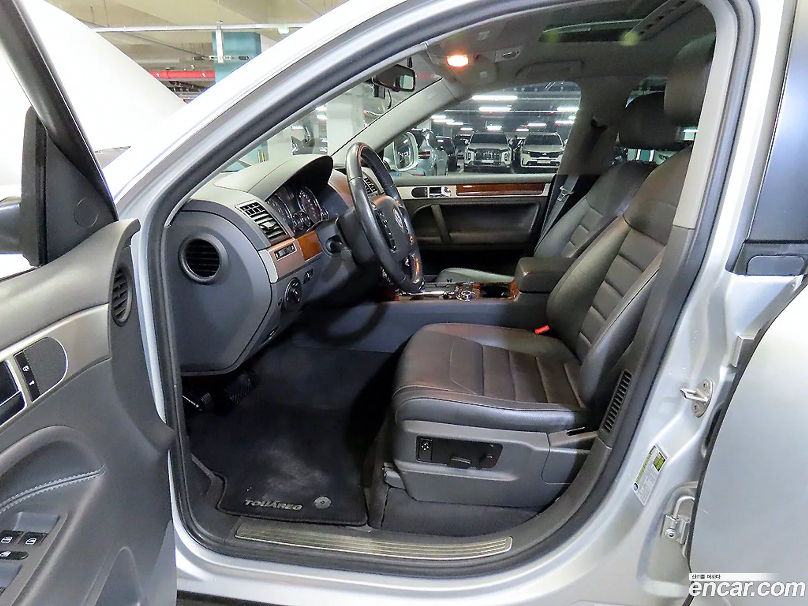 Volkswagen Touareg V6 36 4Motion 7L - фотография 8240797