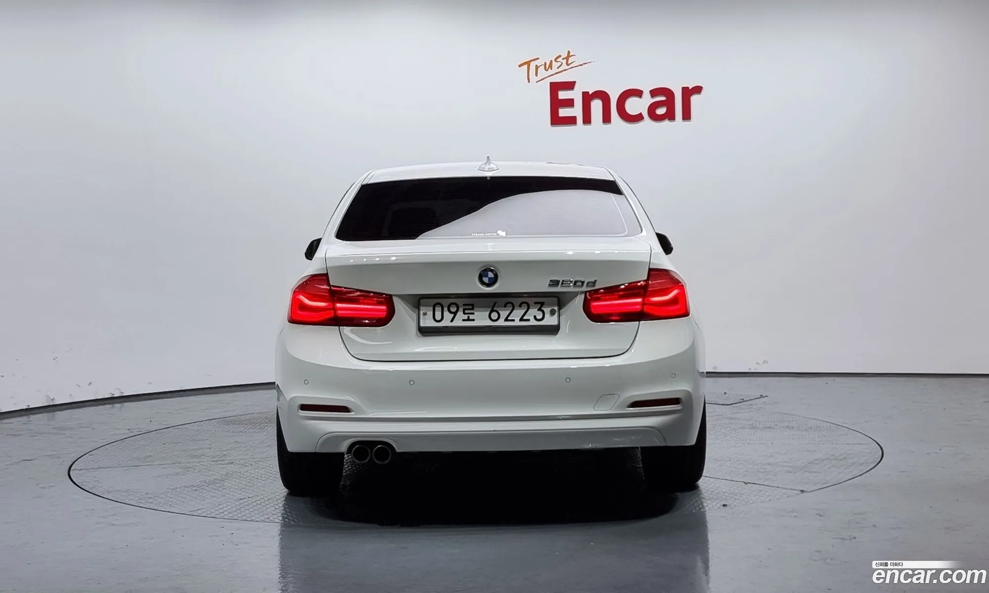 BMW 3 Series F30 320D - фотография 8149418