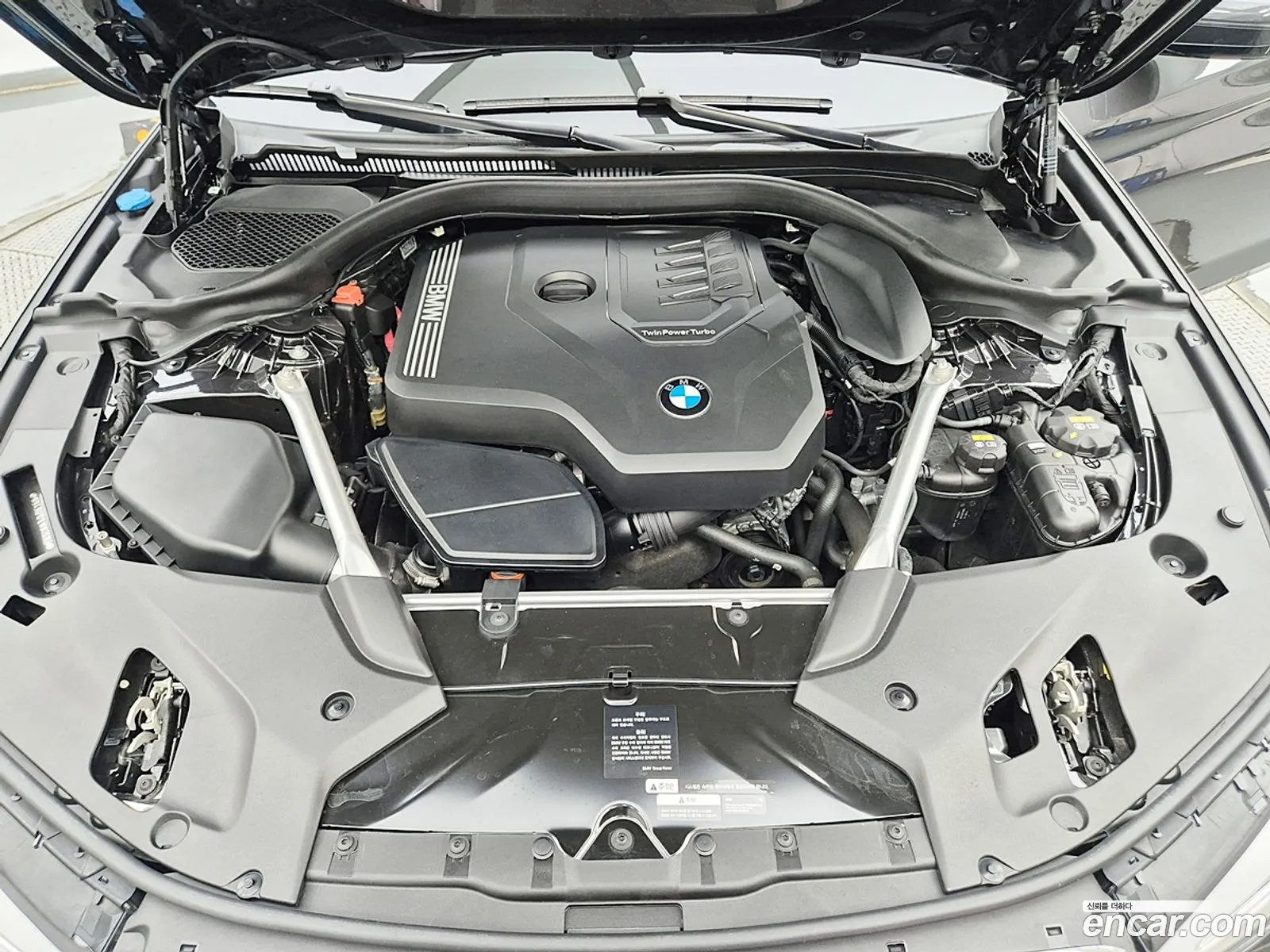 BMW 5 Series G30 530I M Sports Plus - фотография 7227682