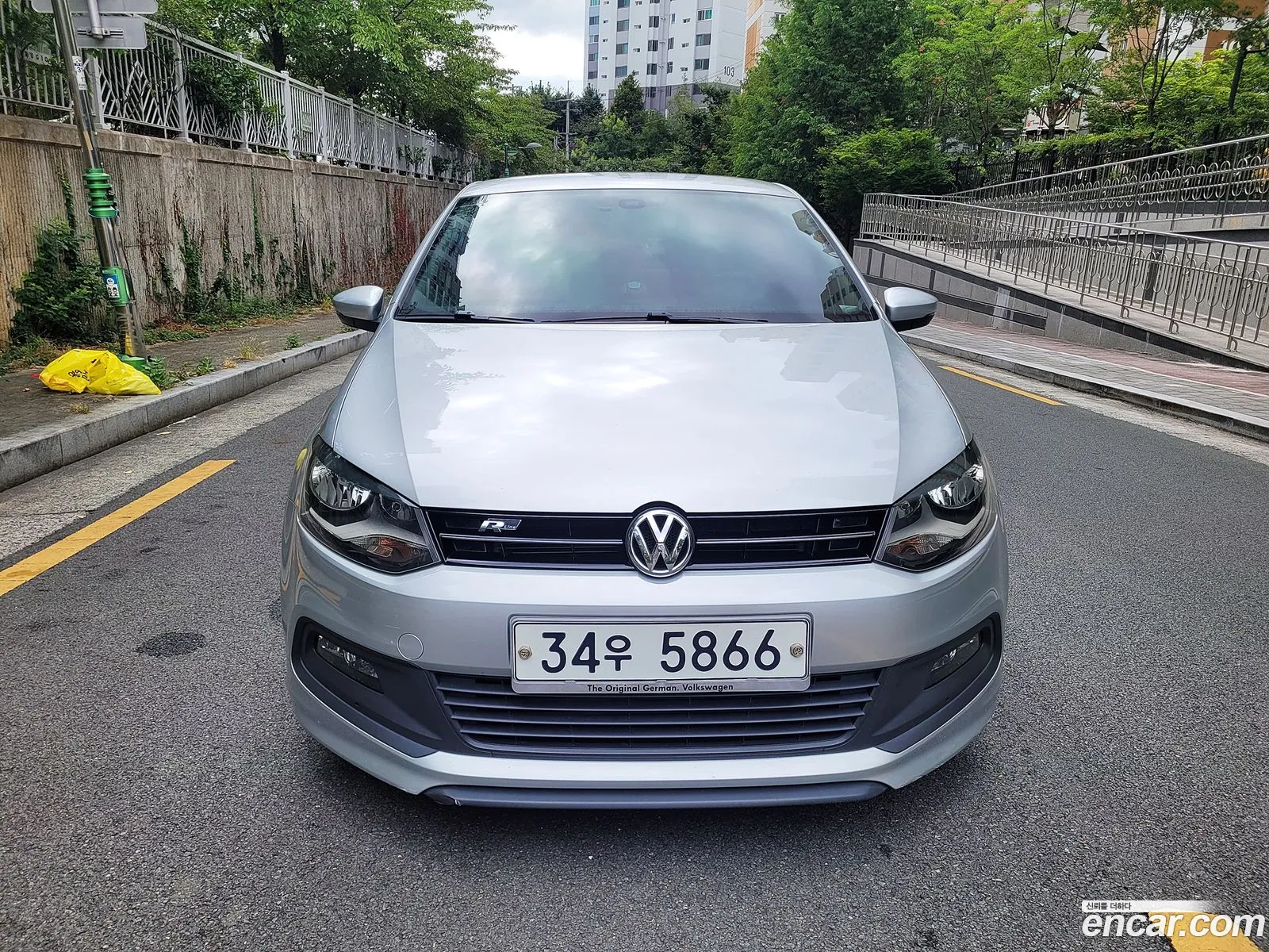 Volkswagen Polo 16 Tdi R-Line 5Th Generation - фотография 8482625