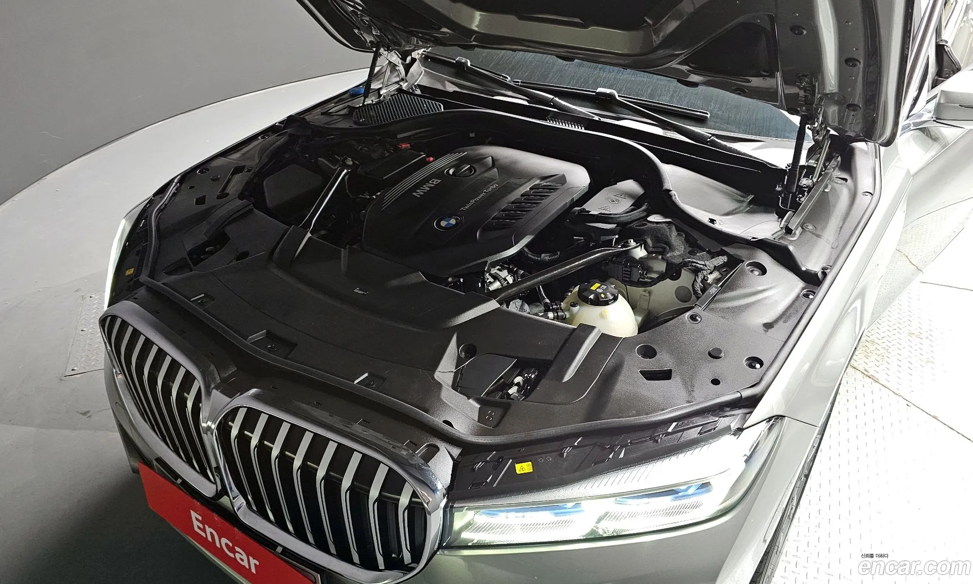 BMW 7 Series G11 740D xDrive M Sports - фотография 6743380