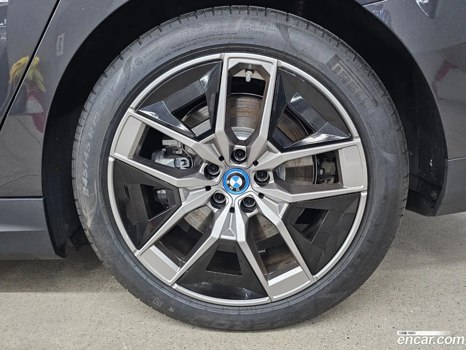 BMW I5 G60 Edrive 40 - фотография 3682918