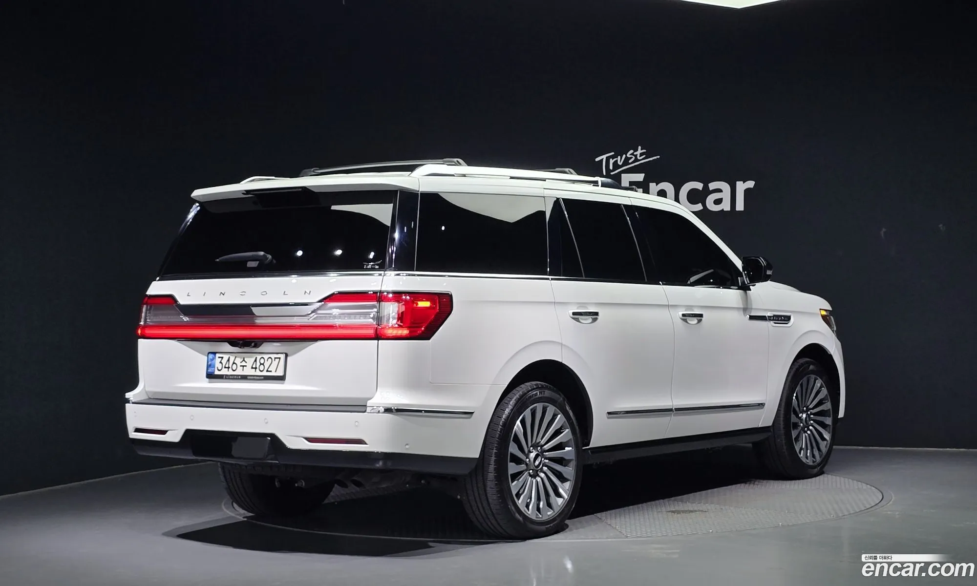 Lincoln Navigator 35L - фотография 4781535