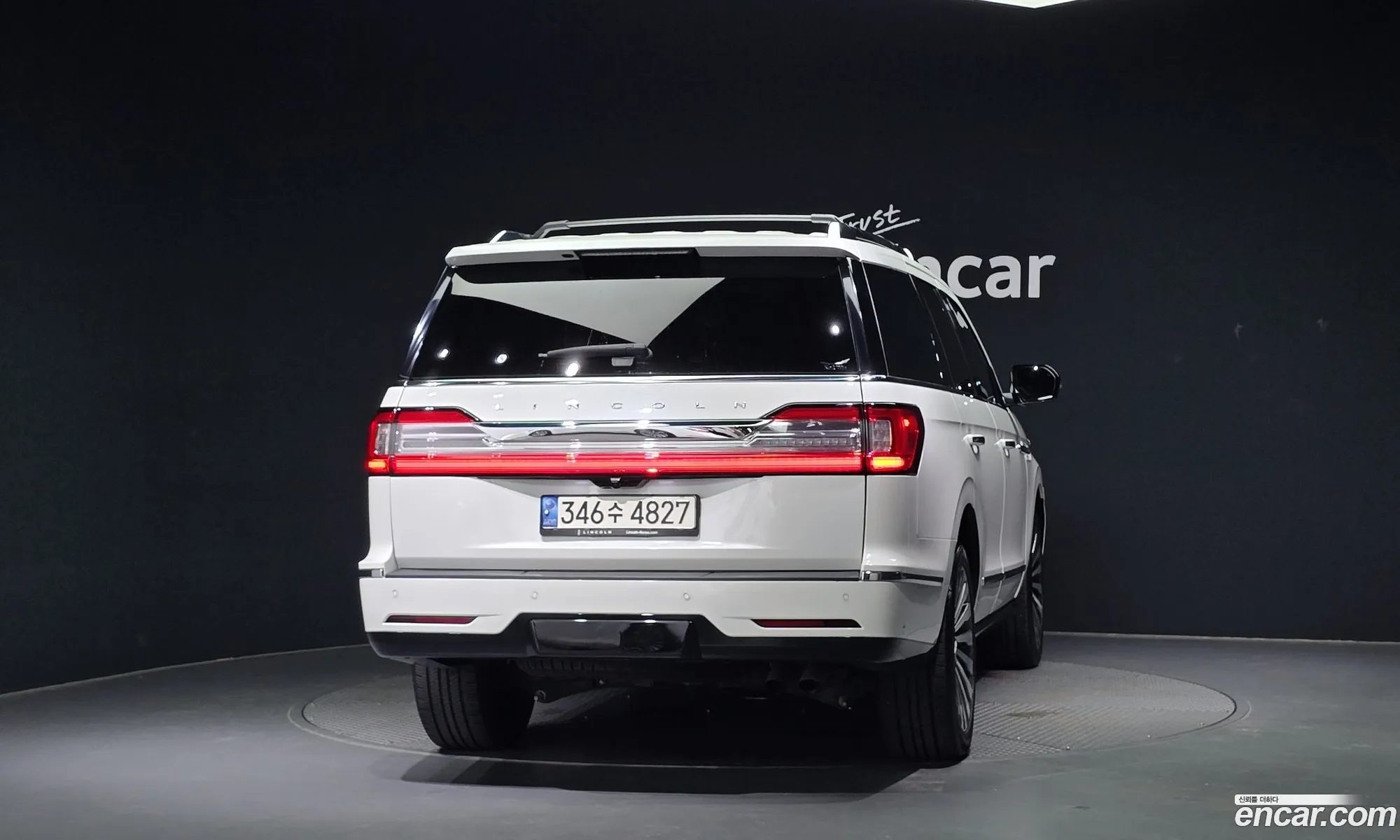 Lincoln Navigator 35L - фотография 4781537