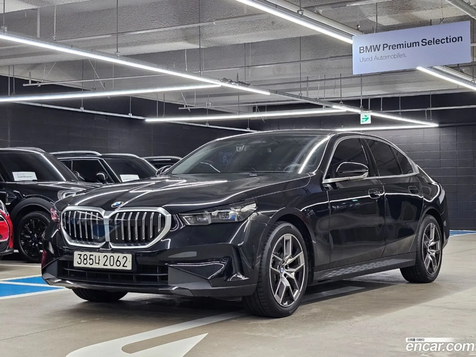 BMW 5 Series G60 523D - фотография 7537716