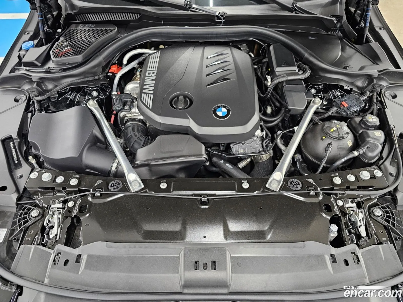 BMW 5 Series G60 523D - фотография 7537721