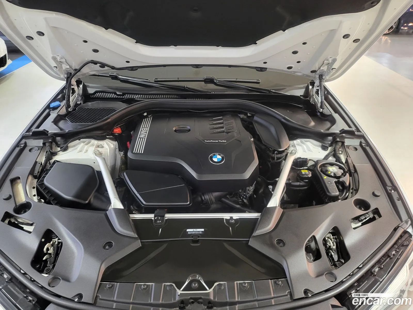 BMW 5 Series G30 520I M Sports - фотография 2629426