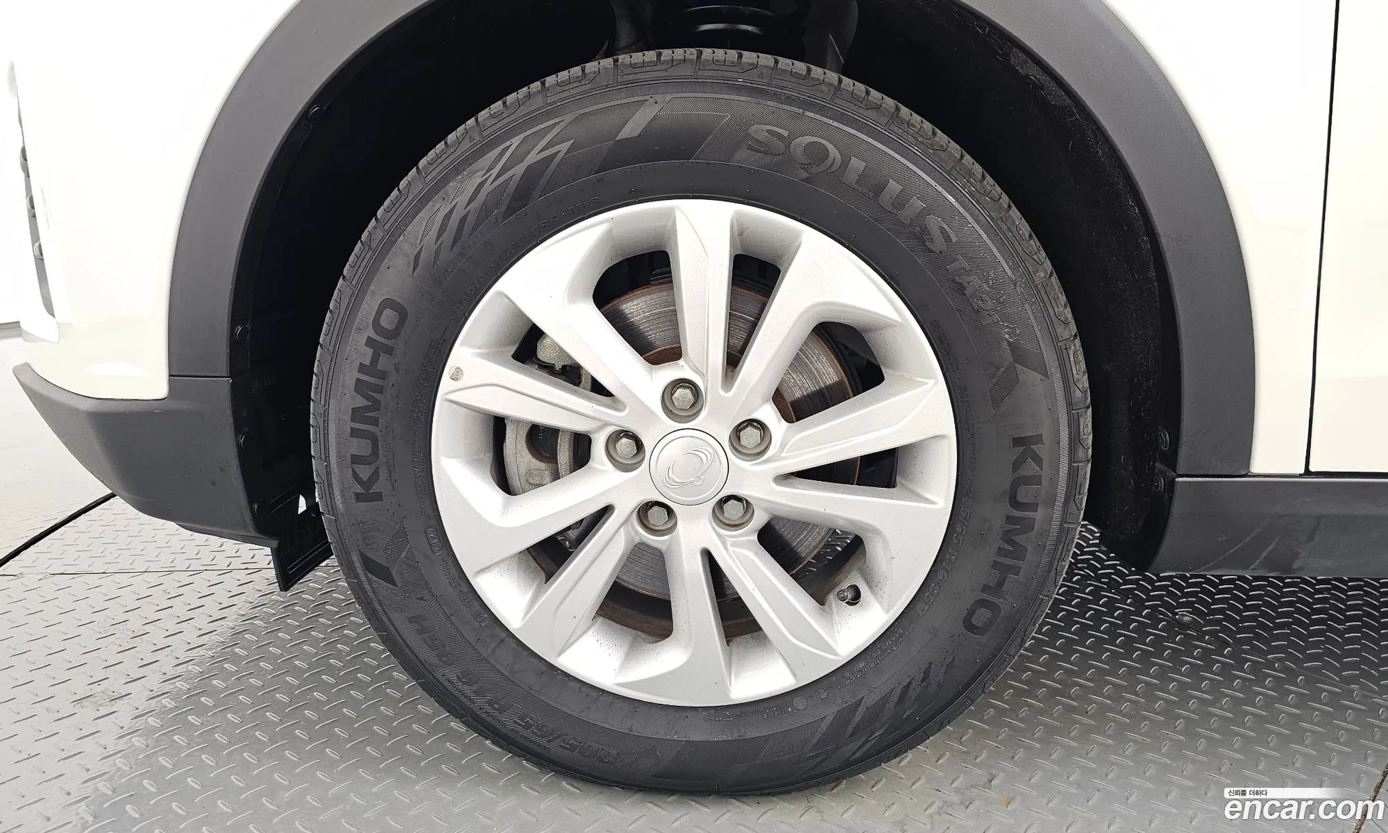 Kg Mobility Ssangyong Very New Tivoli Diesel 16 2Wd V1 - фотография 6886057