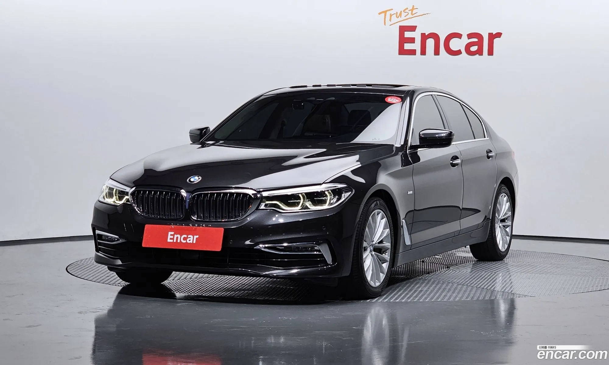 BMW 5 Series G30 530I Luxury Plus - фотография 12497069