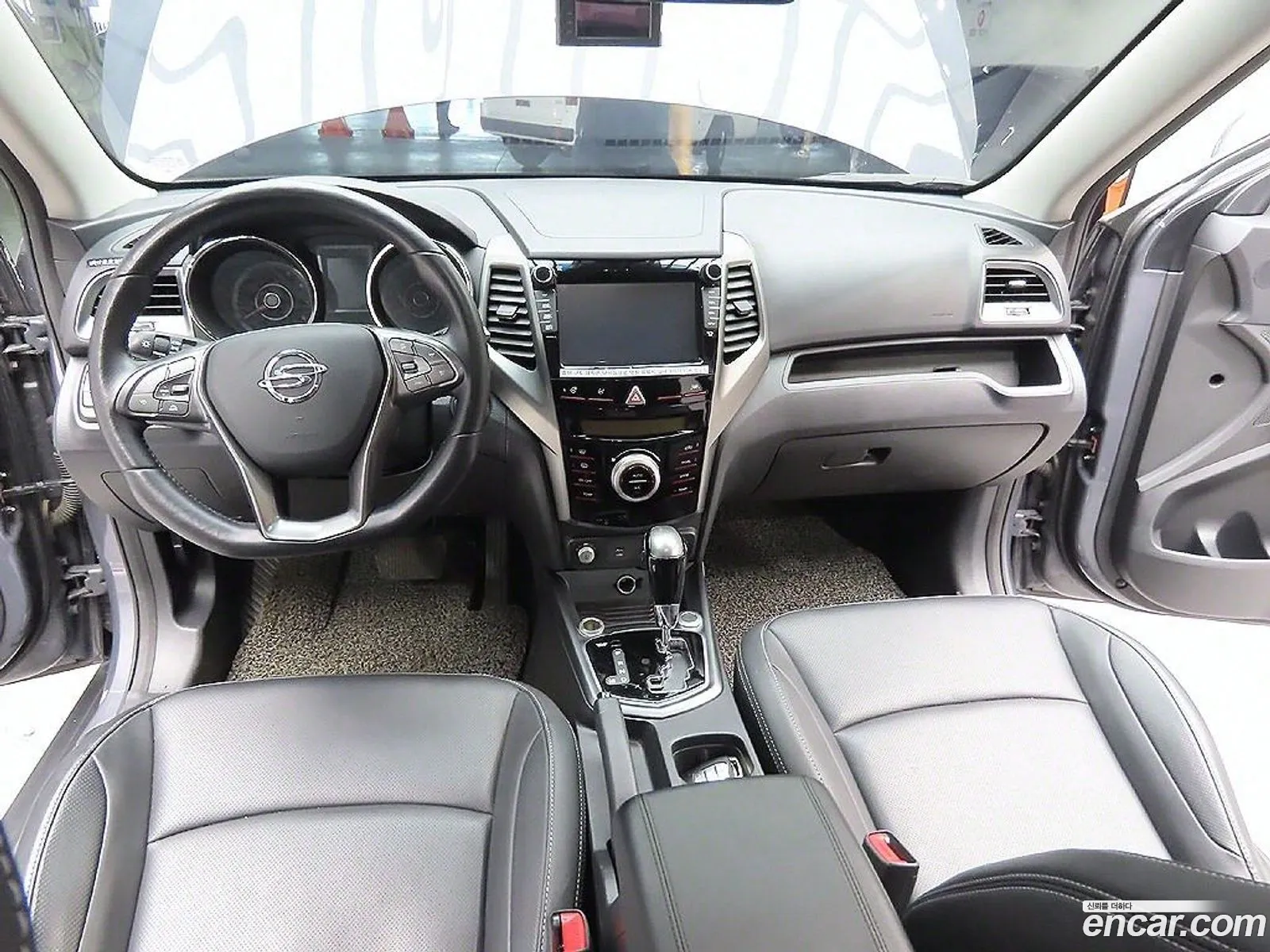 Kg Mobility Ssangyong Tivoli Armor Lx 2Wd - фотография 7398480