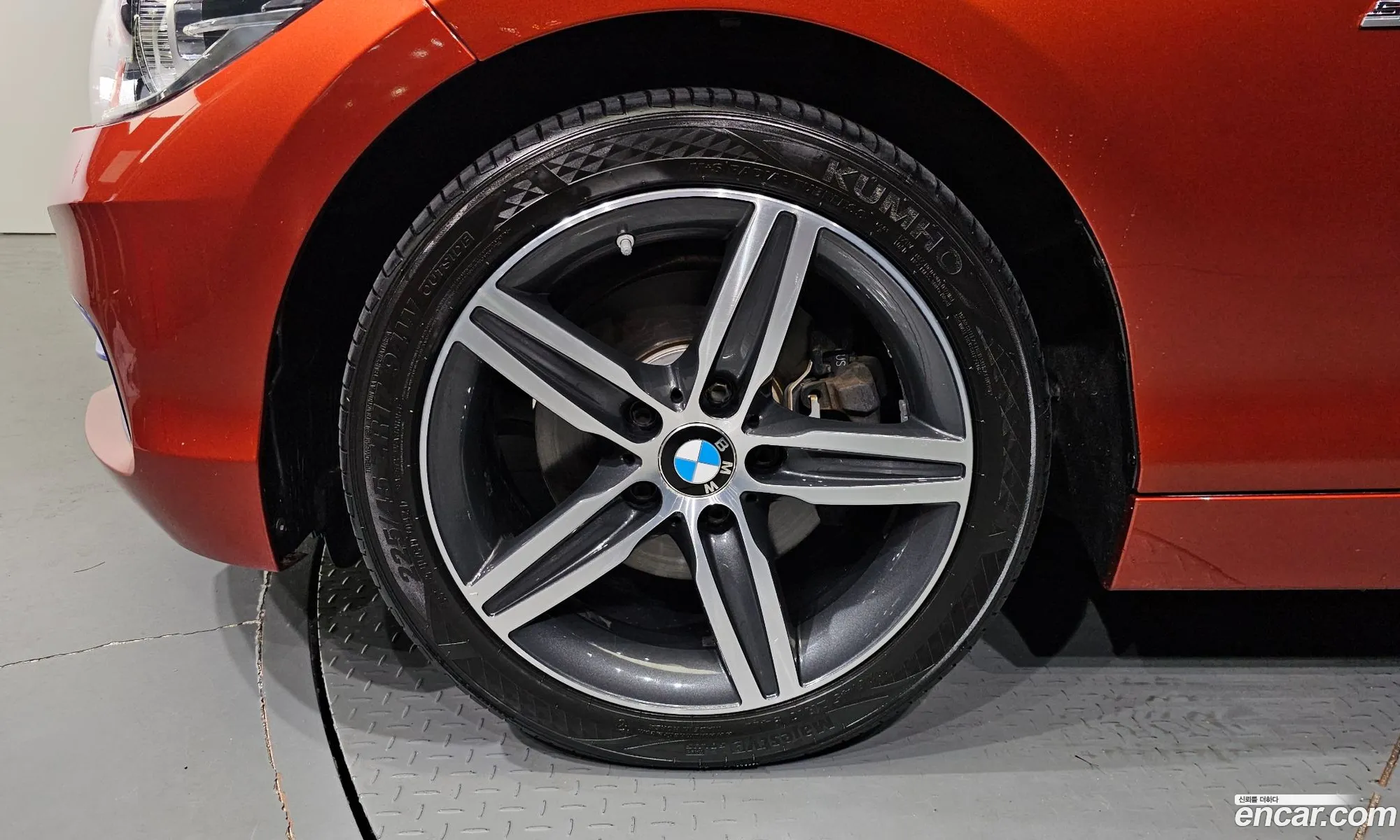 BMW 1 Series F20 118D Sports 5-Door - фотография 6126919
