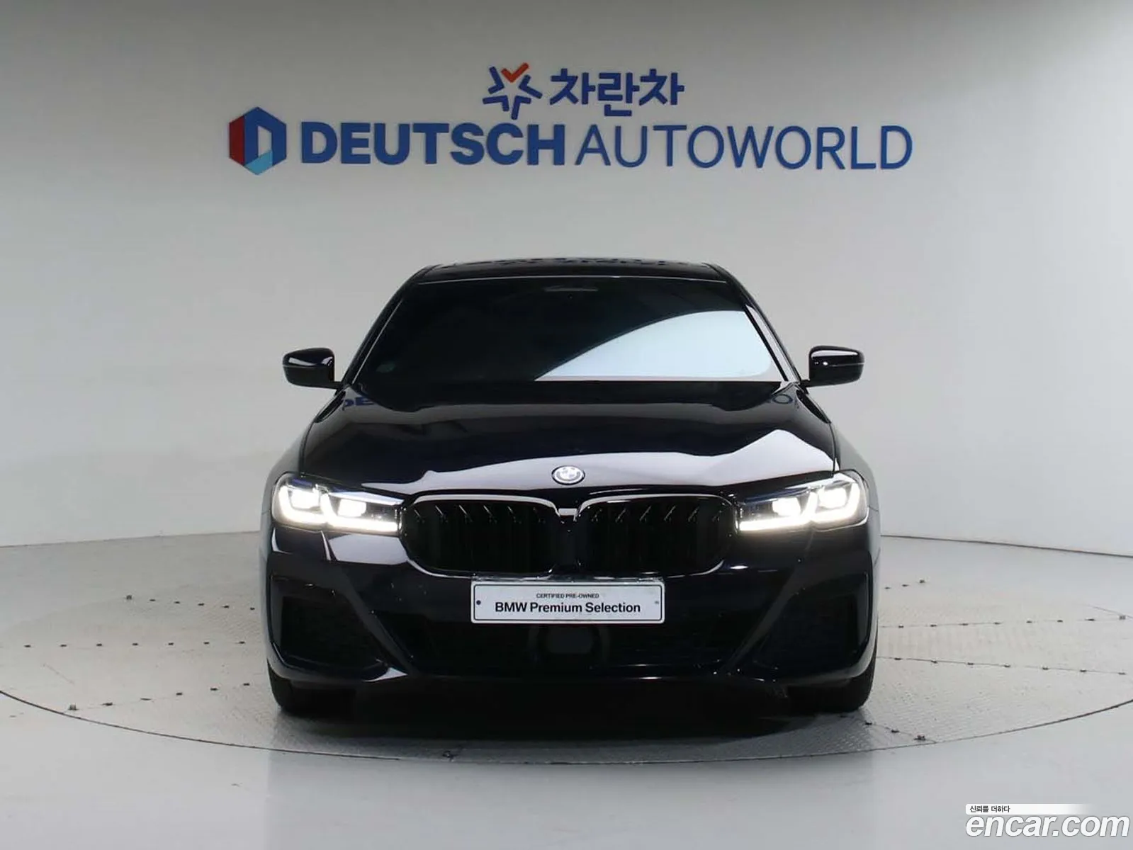 BMW 5 Series G30 530E M Sports - фотография 8099820