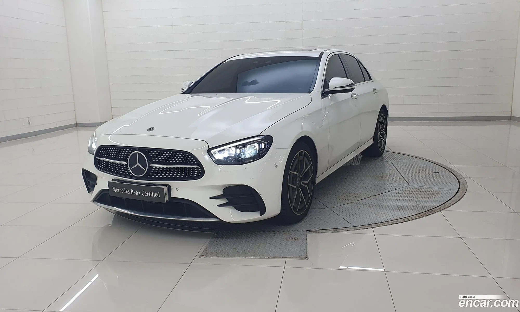Mercedes E-Class W213 E220D 4Matic Amg Line - фотография 19816173