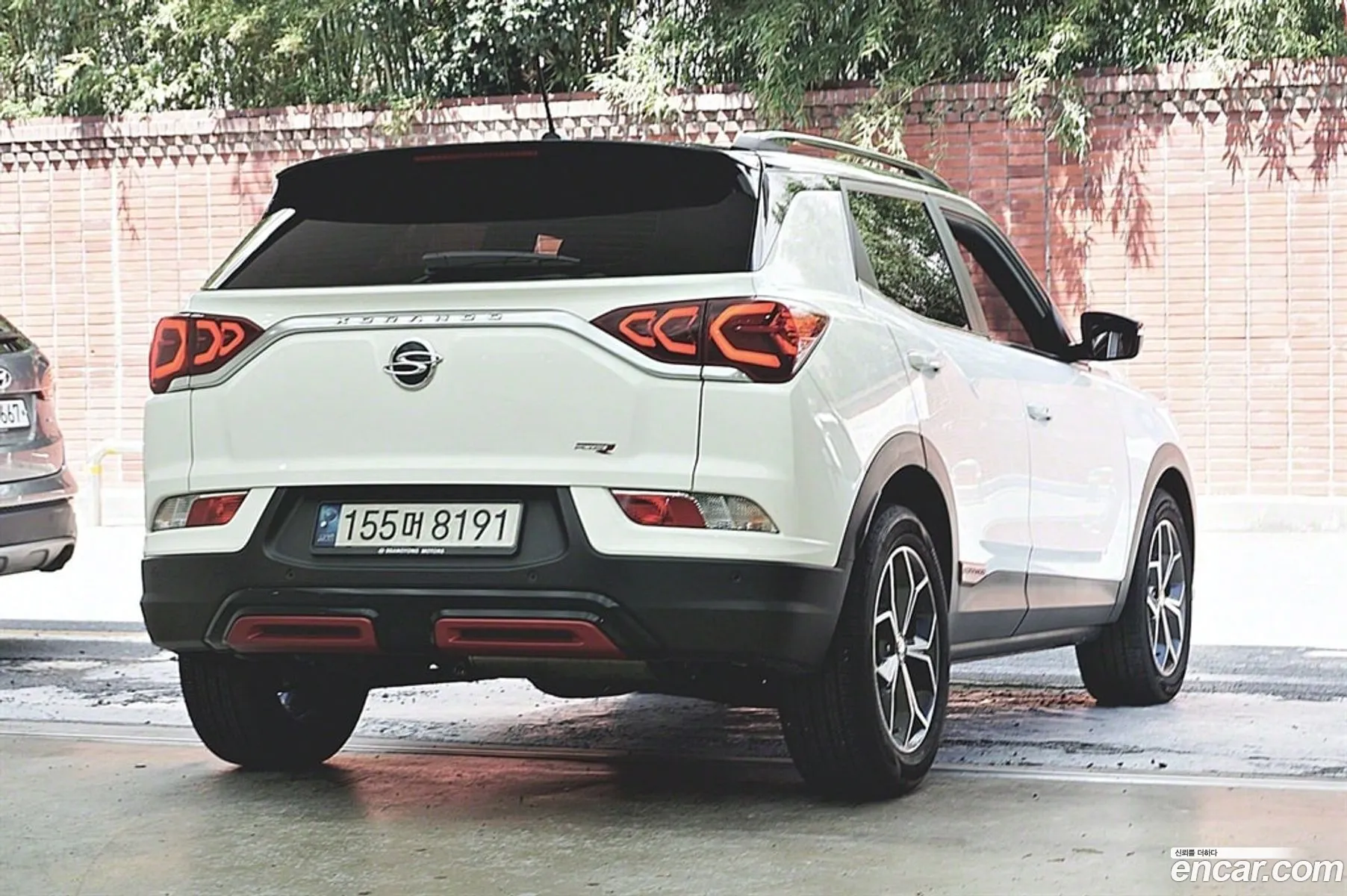 Kg Mobility Ssangyong Beautiful Korando Diesel 16 2Wd R-Plus - фотография 6778842