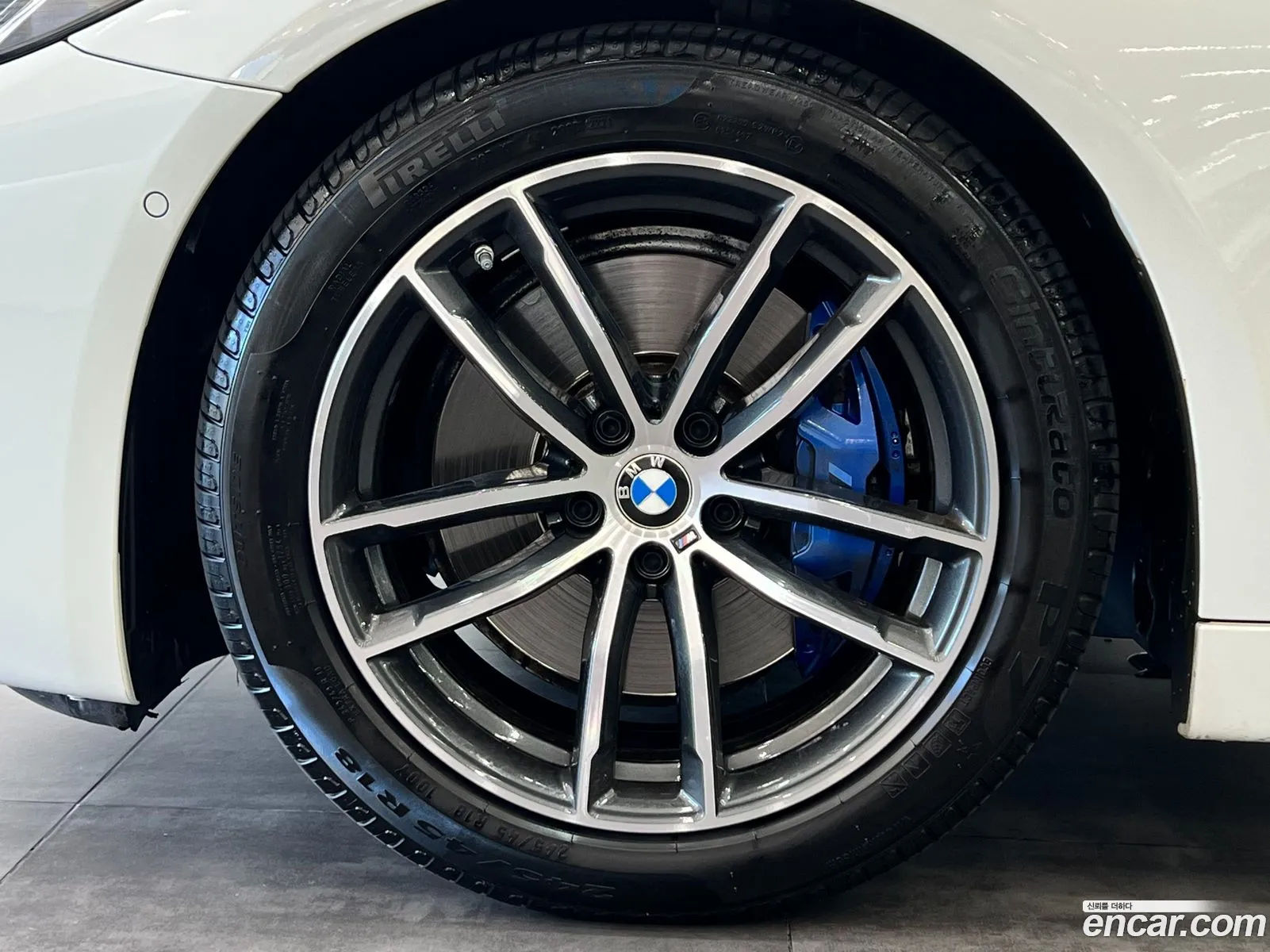 BMW 5 Series G30 520I M Sports - фотография 8101265