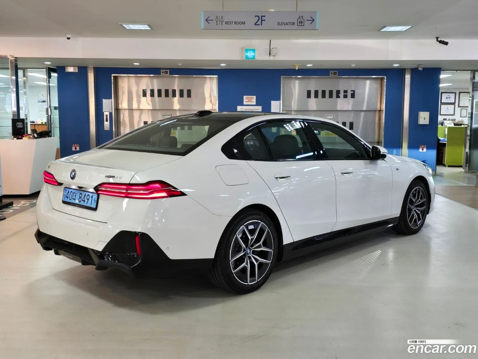 BMW I5 G60 Edrive 40 M Sports - фотография 8101208