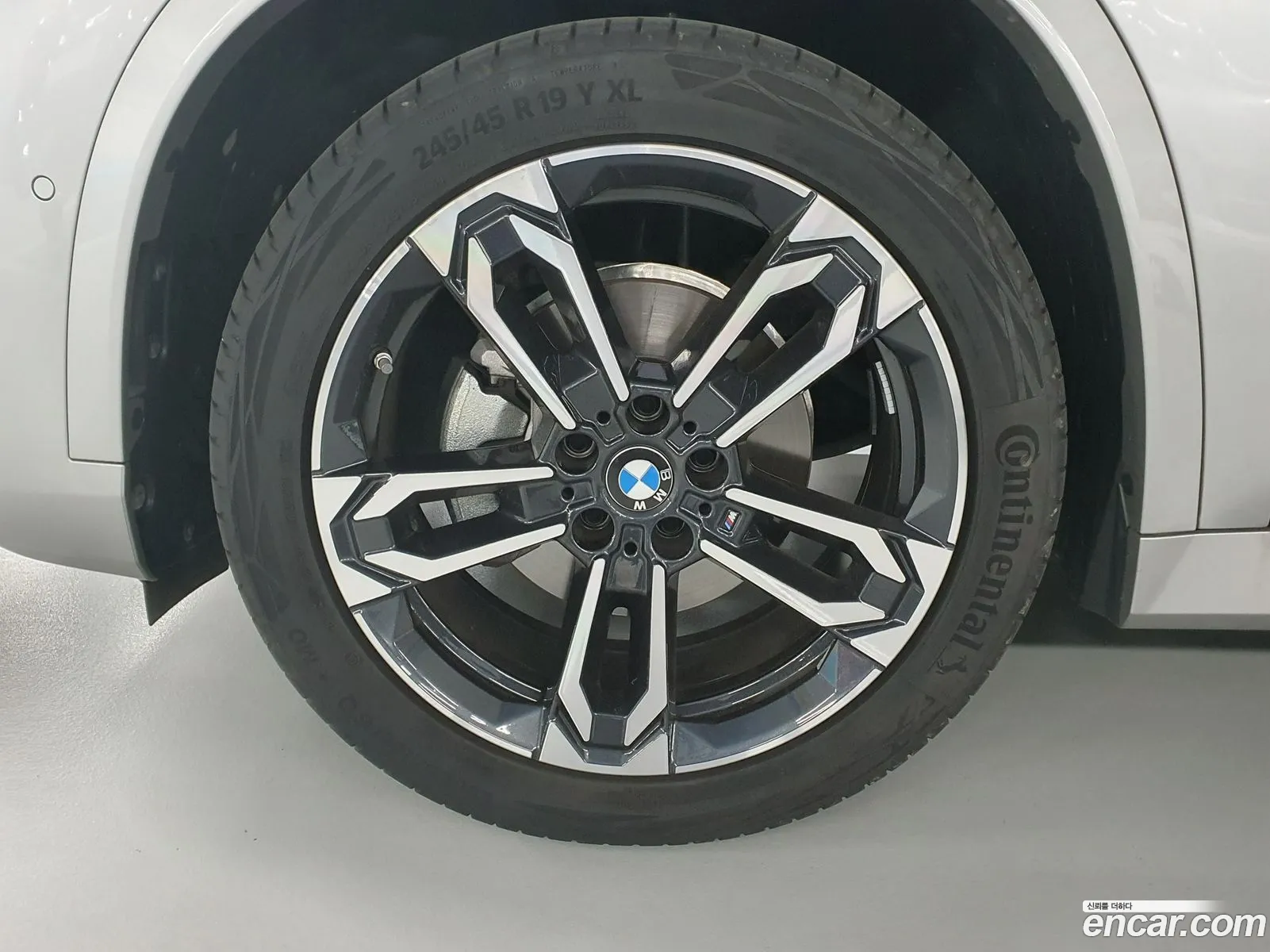BMW X1 U11 xDrive 20I M Sport - фотография 8101198
