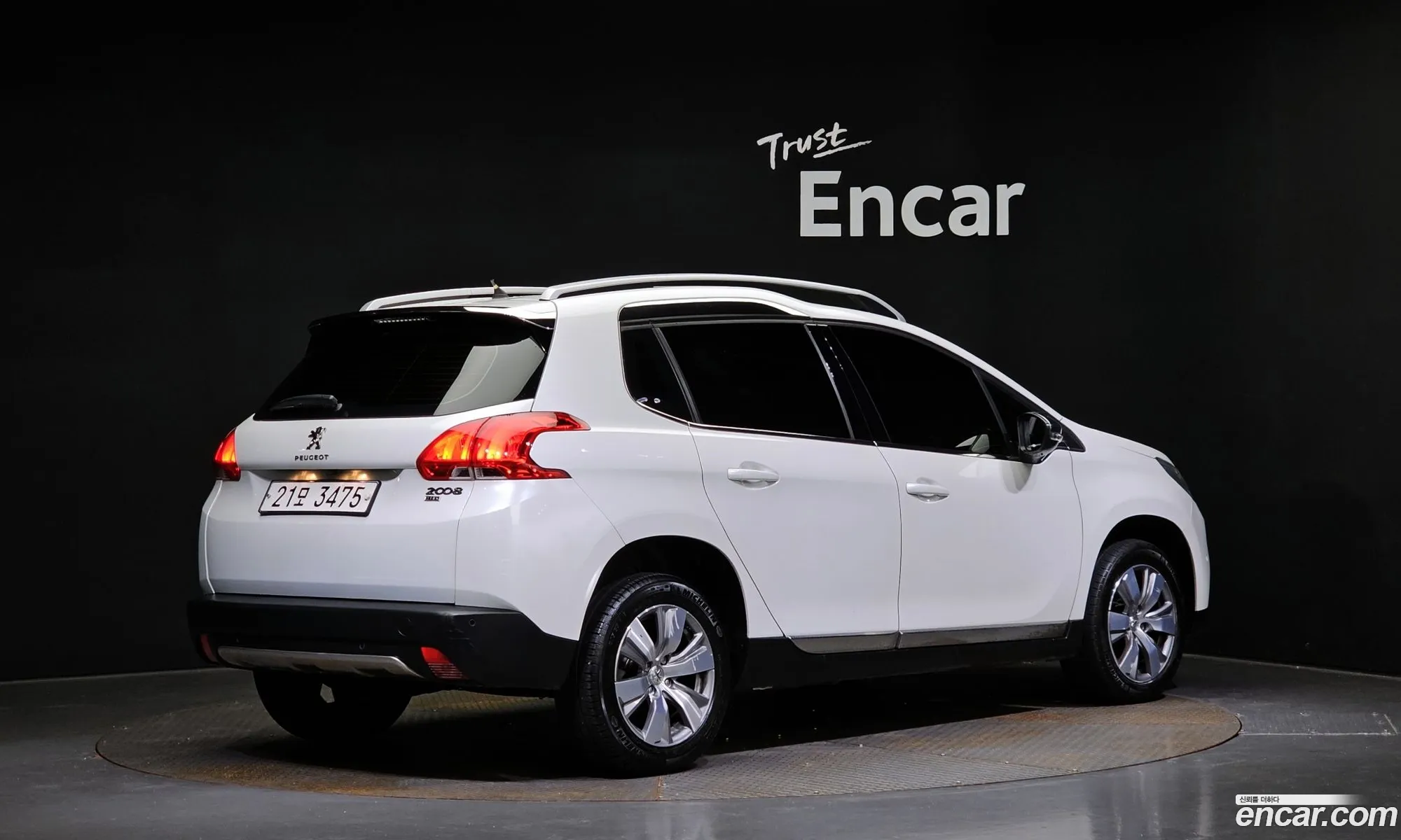 Peugeot 2008 16 E-Hdi Pelin L - фотография 4896287