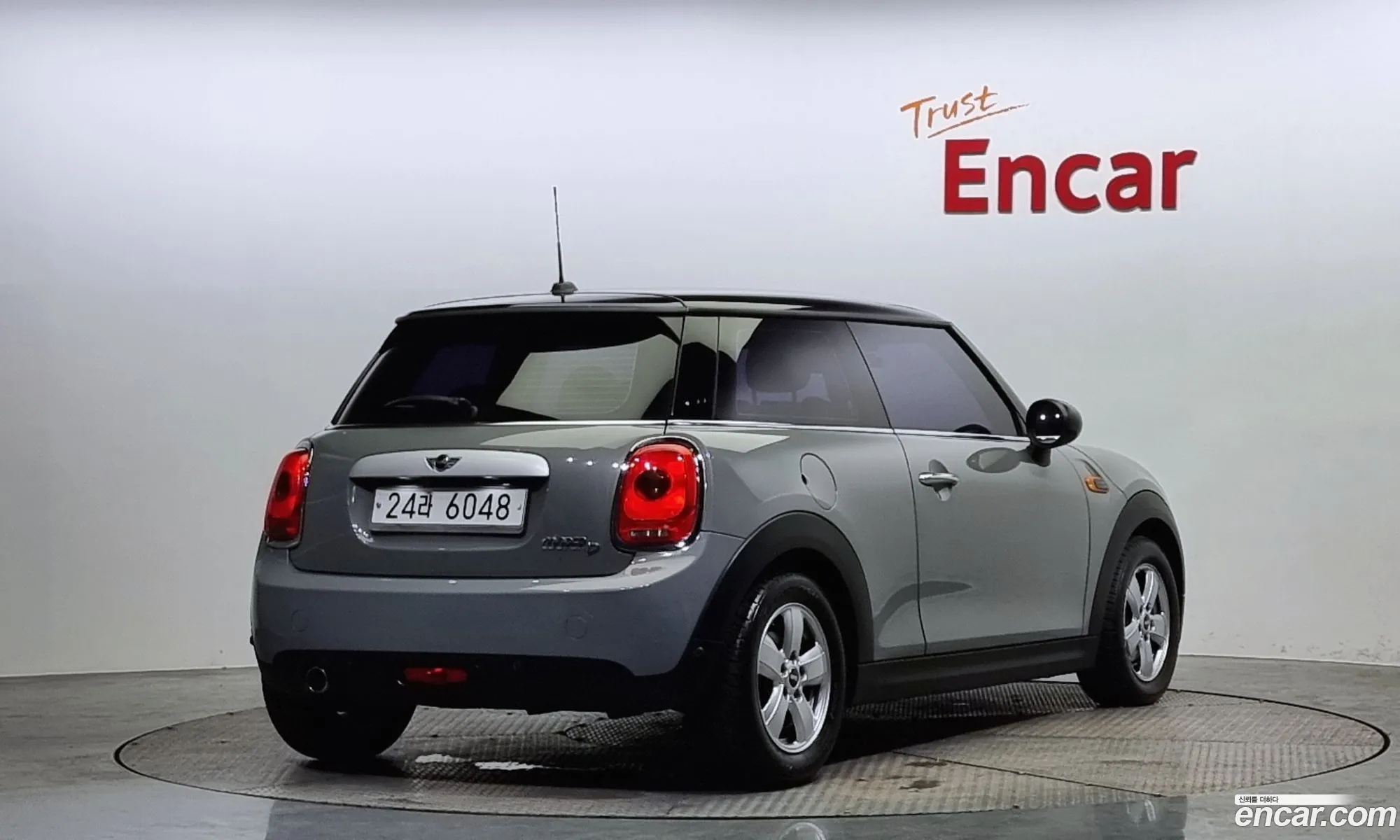 Mini Cooper D Basic 3Rd Generation - фотография 945227