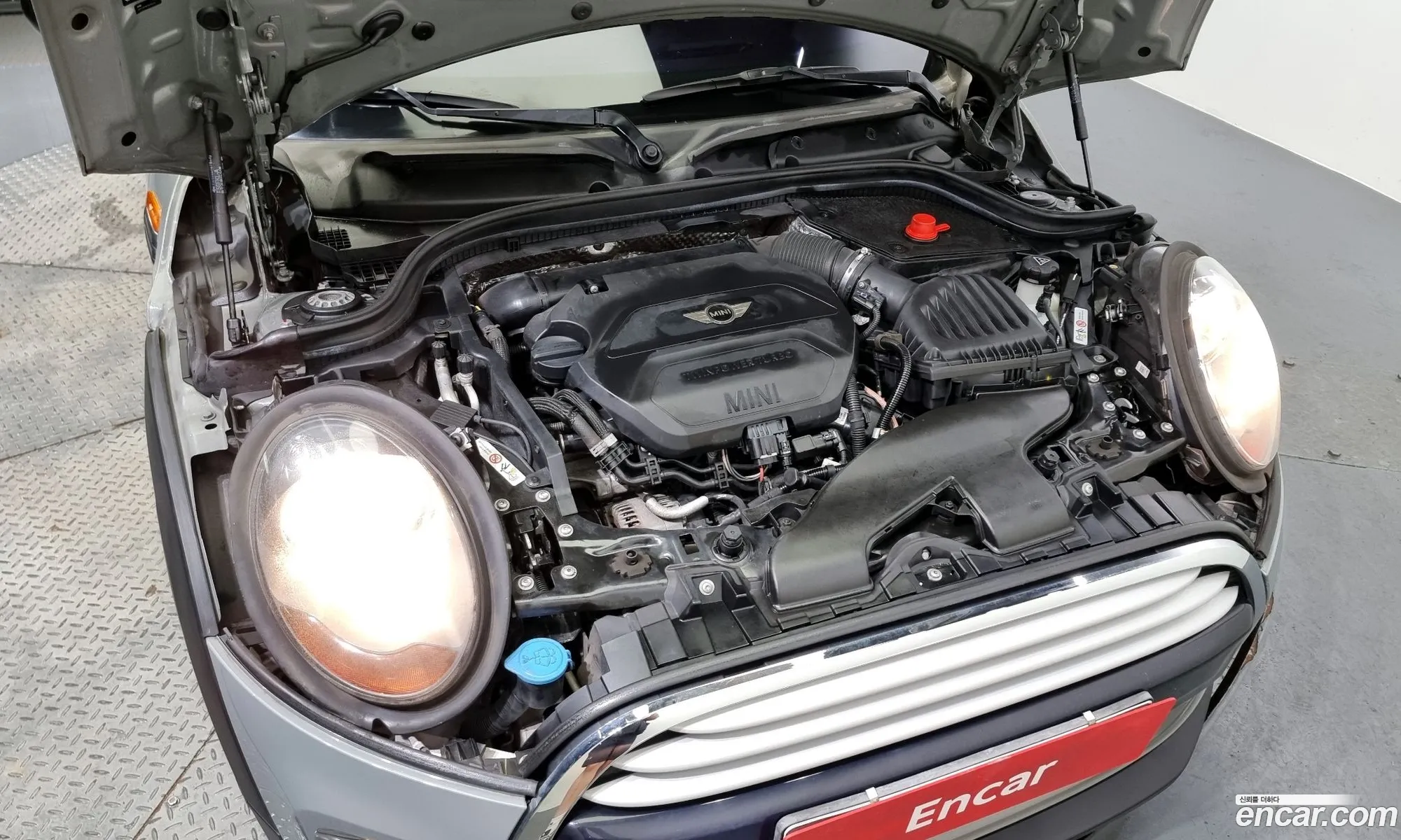 Mini Cooper D Basic 3Rd Generation - фотография 945231