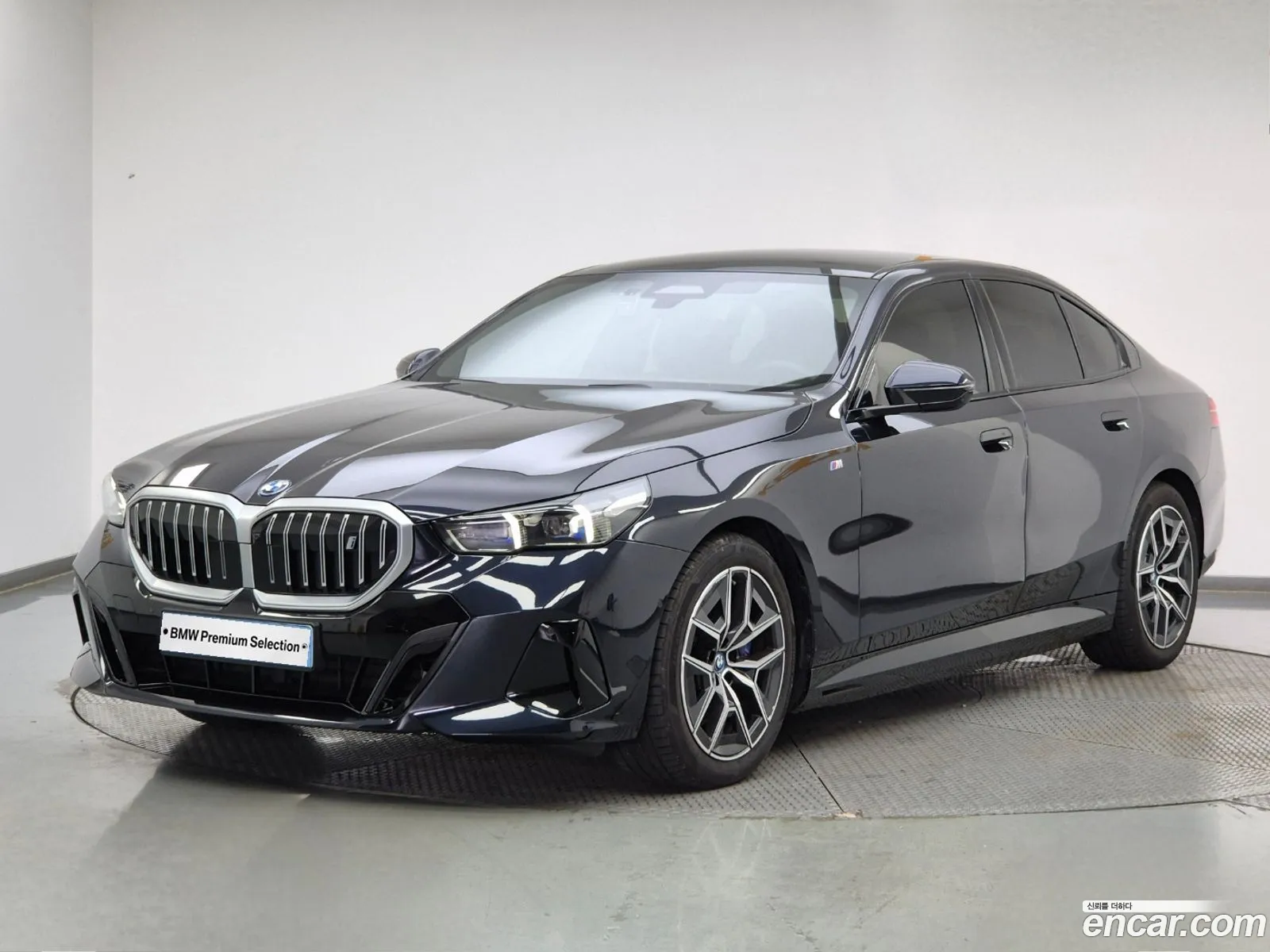 BMW I5 G60 Edrive 40 M Sports - фотография 8126647
