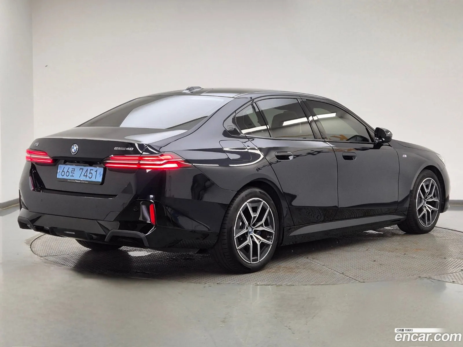 BMW I5 G60 Edrive 40 M Sports - фотография 8126650