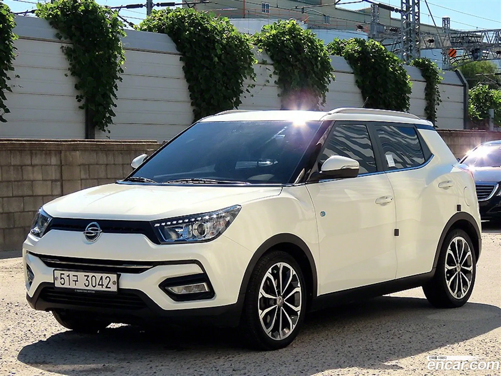 Kg Mobility Ssangyong Tivoli Armor Diesel Lx 2Wd - фотография 6881156