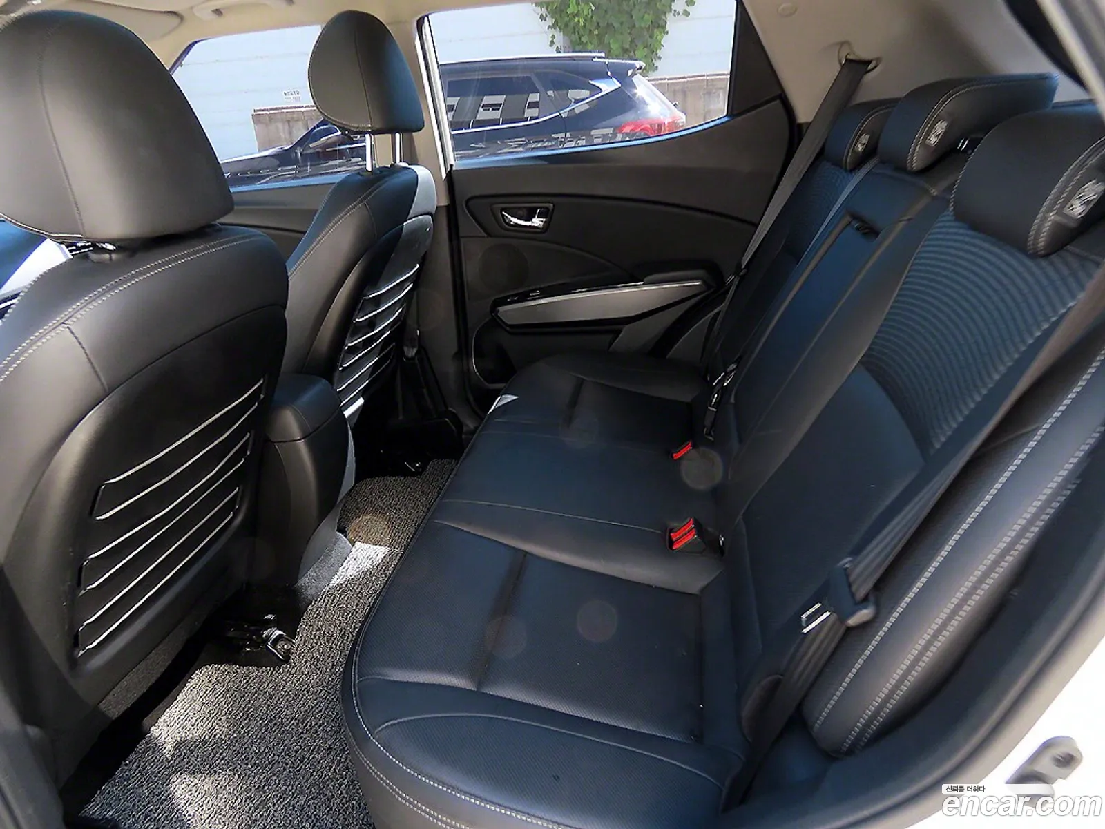 Kg Mobility Ssangyong Tivoli Armor Diesel Lx 2Wd - фотография 6881161